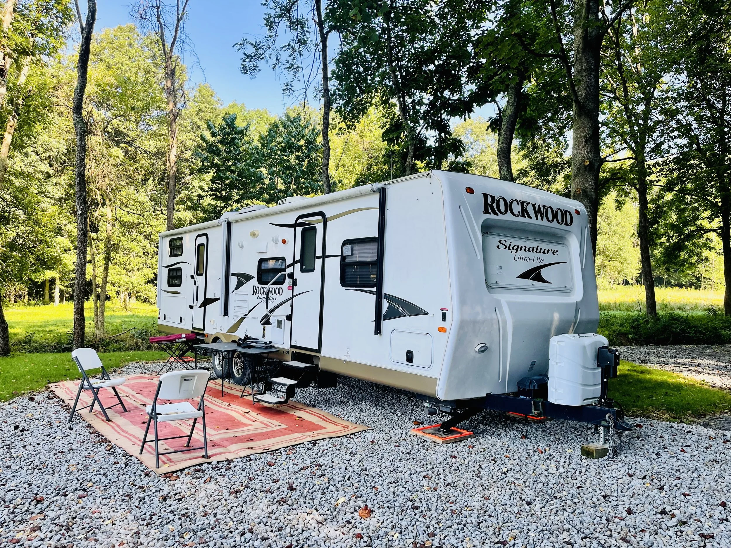 A quiet, peaceful and pet-friendly campground serving the Hocking Hills and Logan, Ohio areas with electric, water, dump station, trash disposal and Wi-Fi on-site. Fire pits and picnic tables are also available at each site.