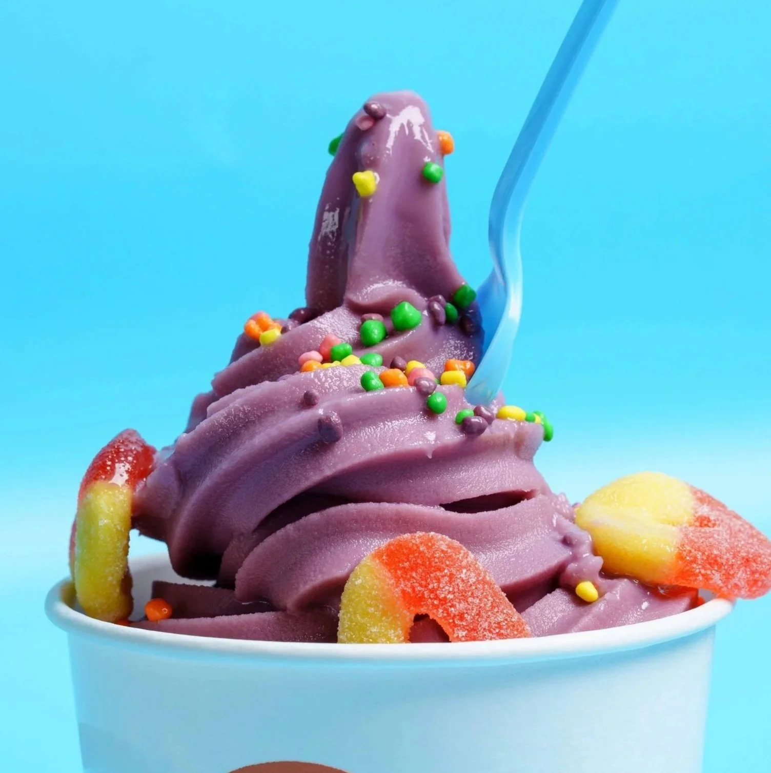 Self-Serve Frozen Yogurt — Fifth & Emery KC: Frozen Yogurt