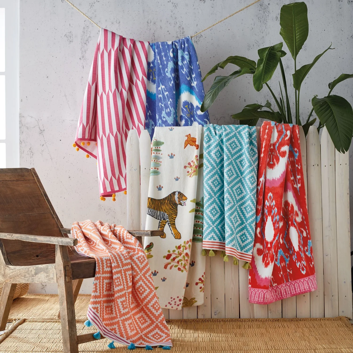 Robshaw_BeachTowelGroup_02_71124360-42ad-46a1-8baf-0ee80064c0da.jpg