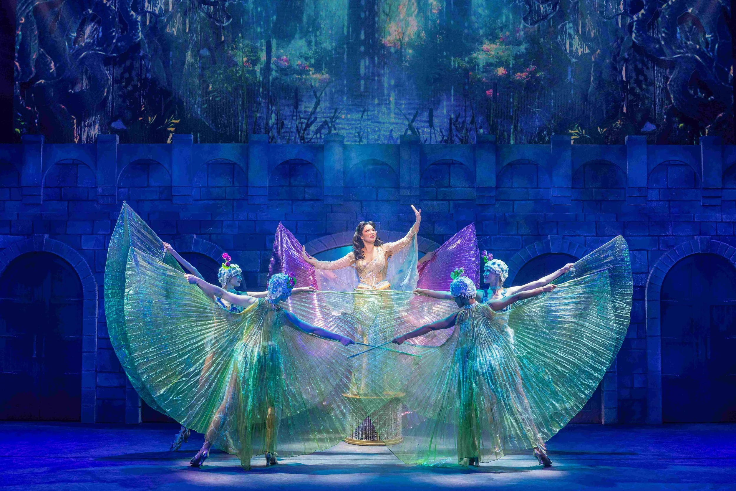 Amanda-Robles-and-Ensemble-in-the-North-American-Tour-of-SPAMALOT.jpg