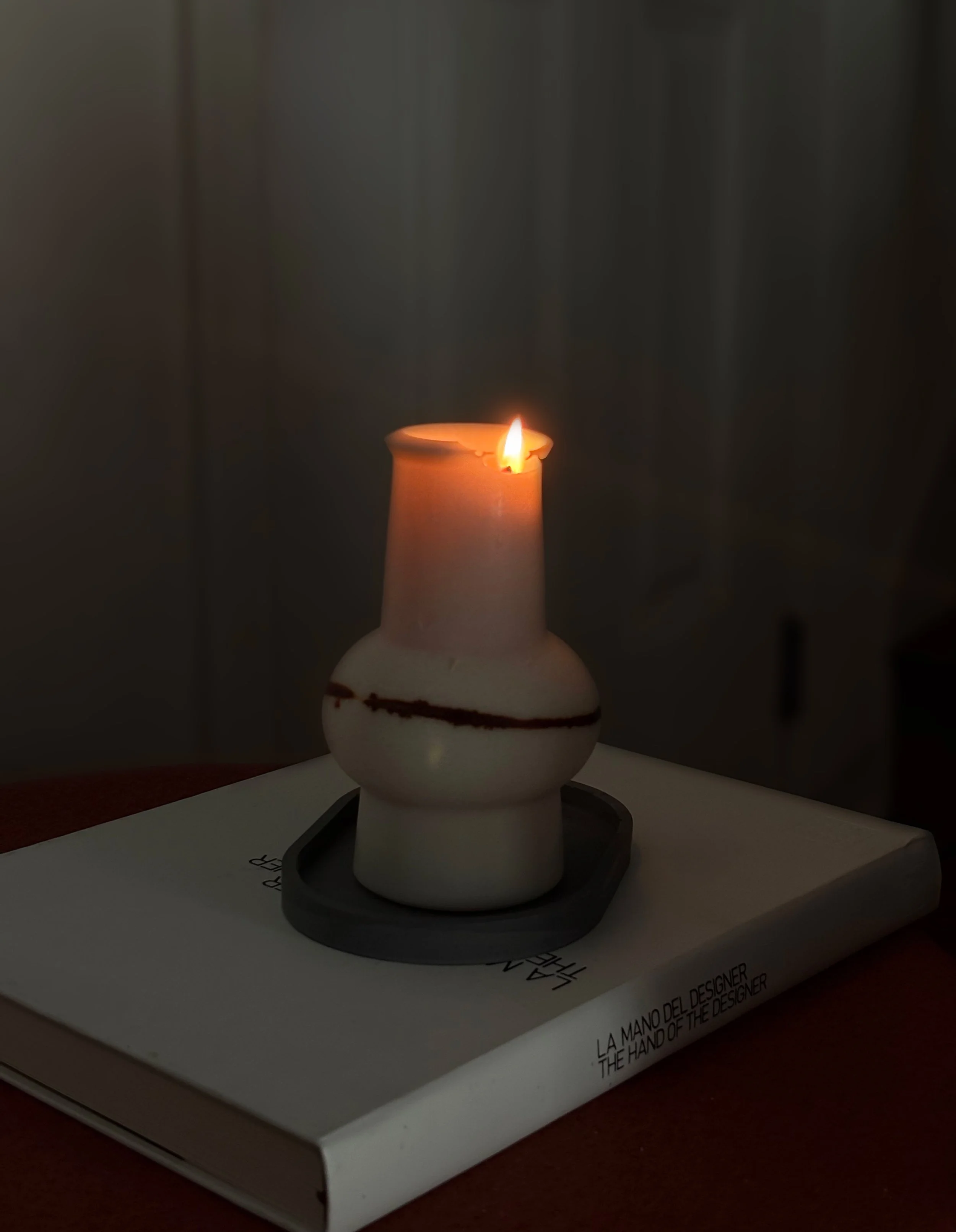 Epoche Studio_Timeline Candle Vessel_Epoche Studio_05.jpg