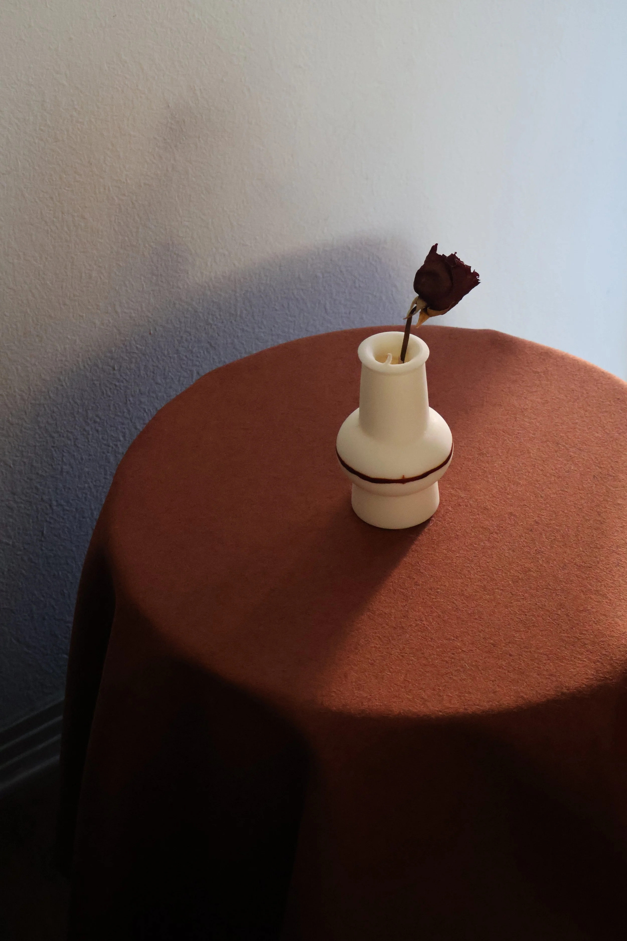 Epoche Studio_Timeline Candle Vessel_Epoche Studio_02.jpg