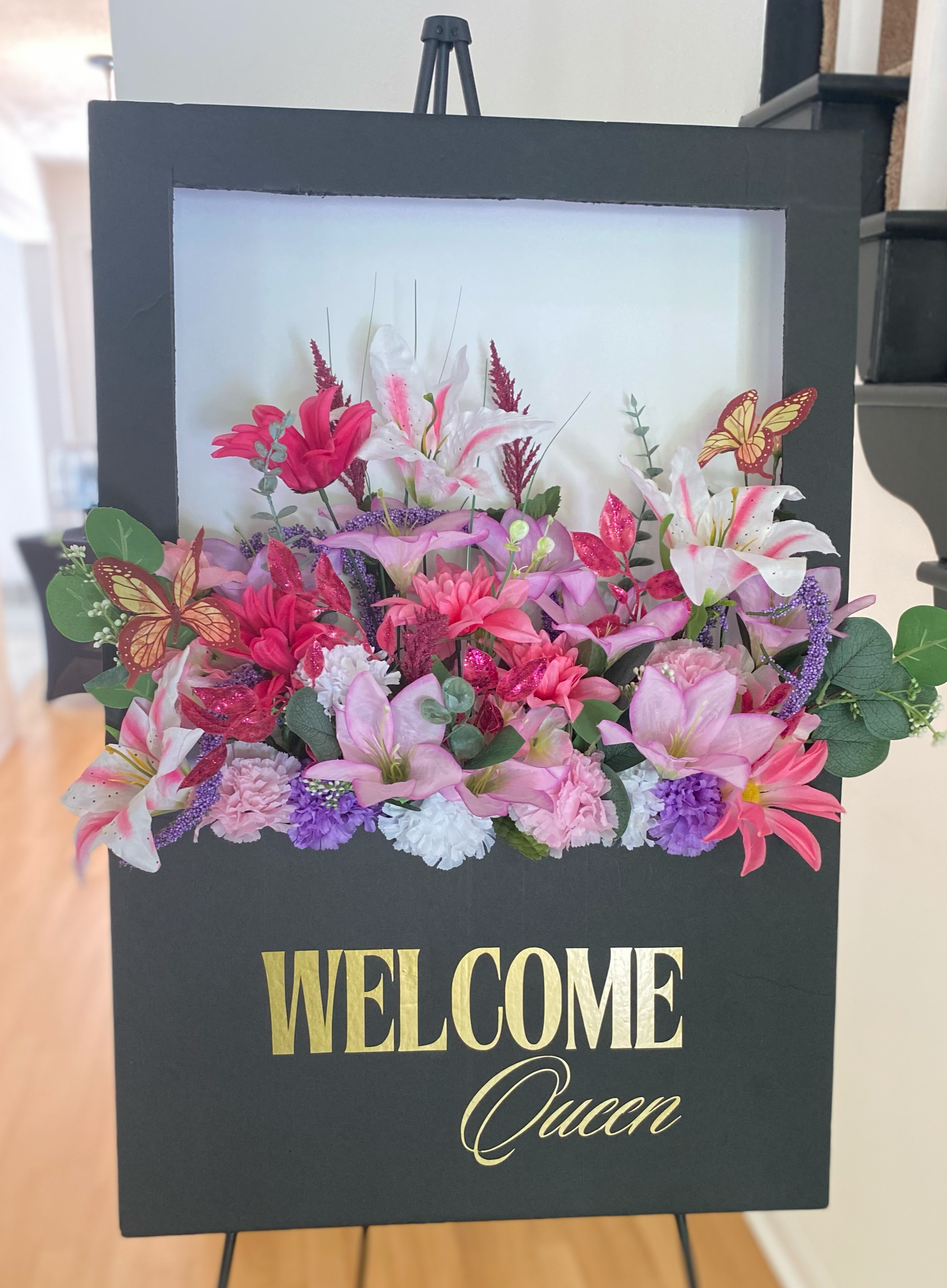Custom Welcome Floral Box