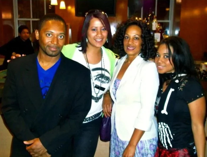 LaidEe P and Left Eye's Family (Brother Ronald, Mother Wanda and Sister Reigndrop)