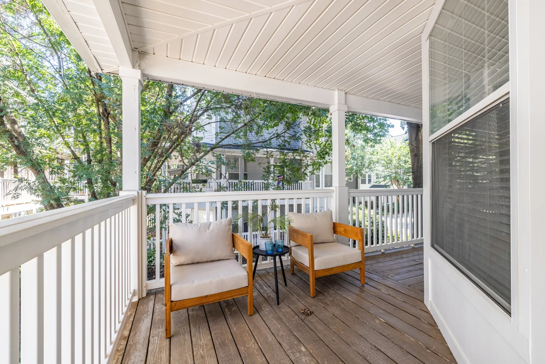7.5 balcony5.jpg