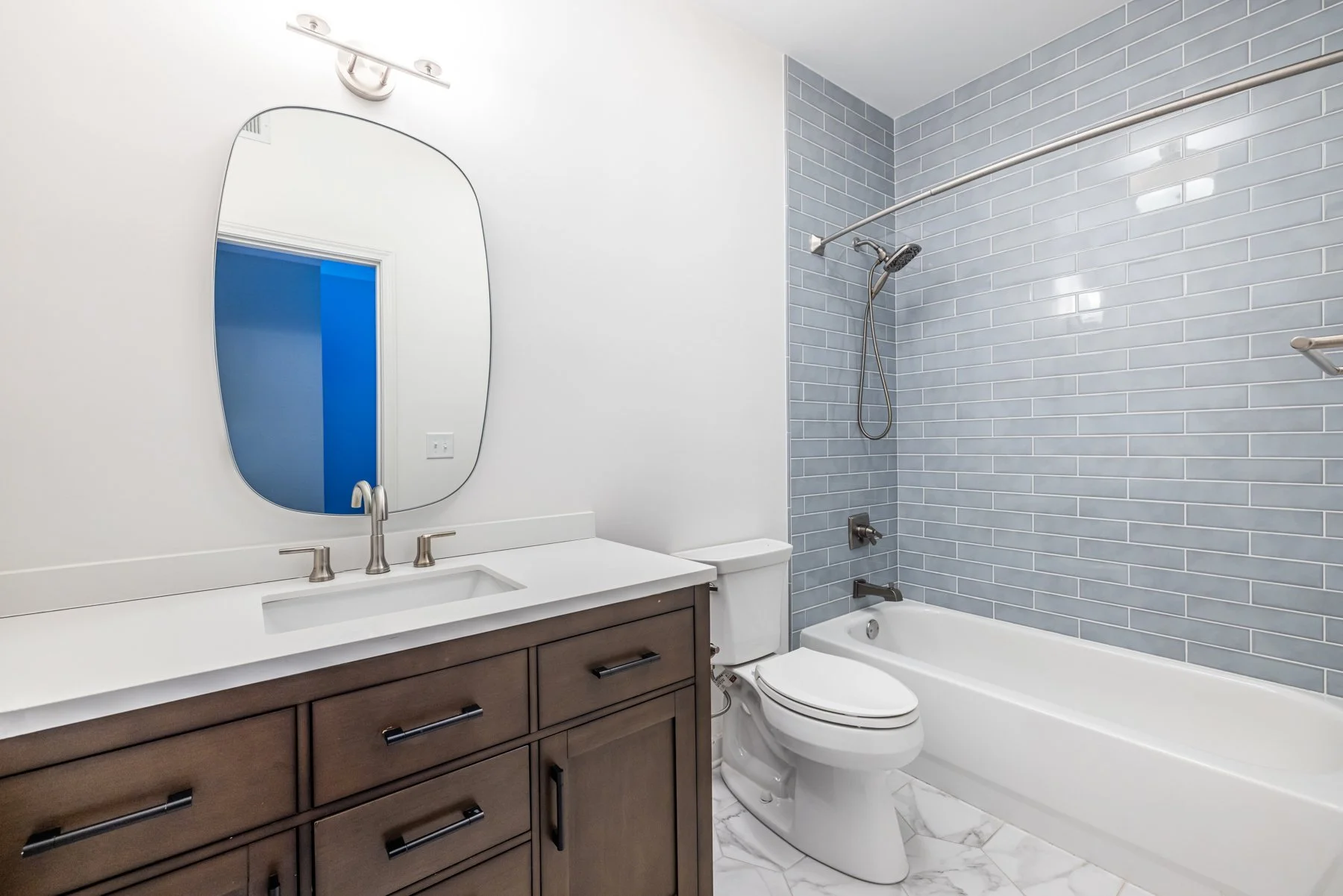 13.1 bath2.jpg