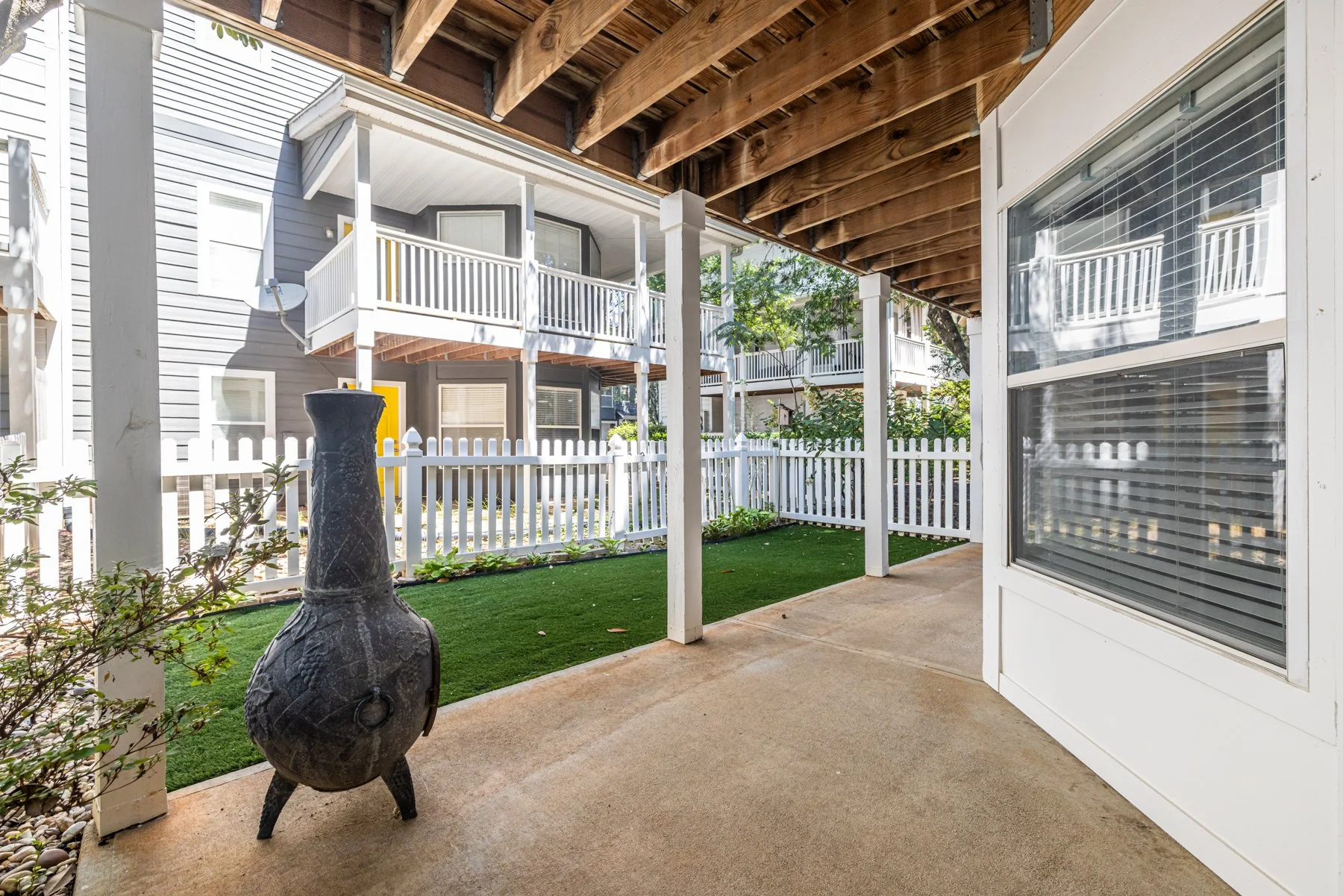 17.1 patio.jpg