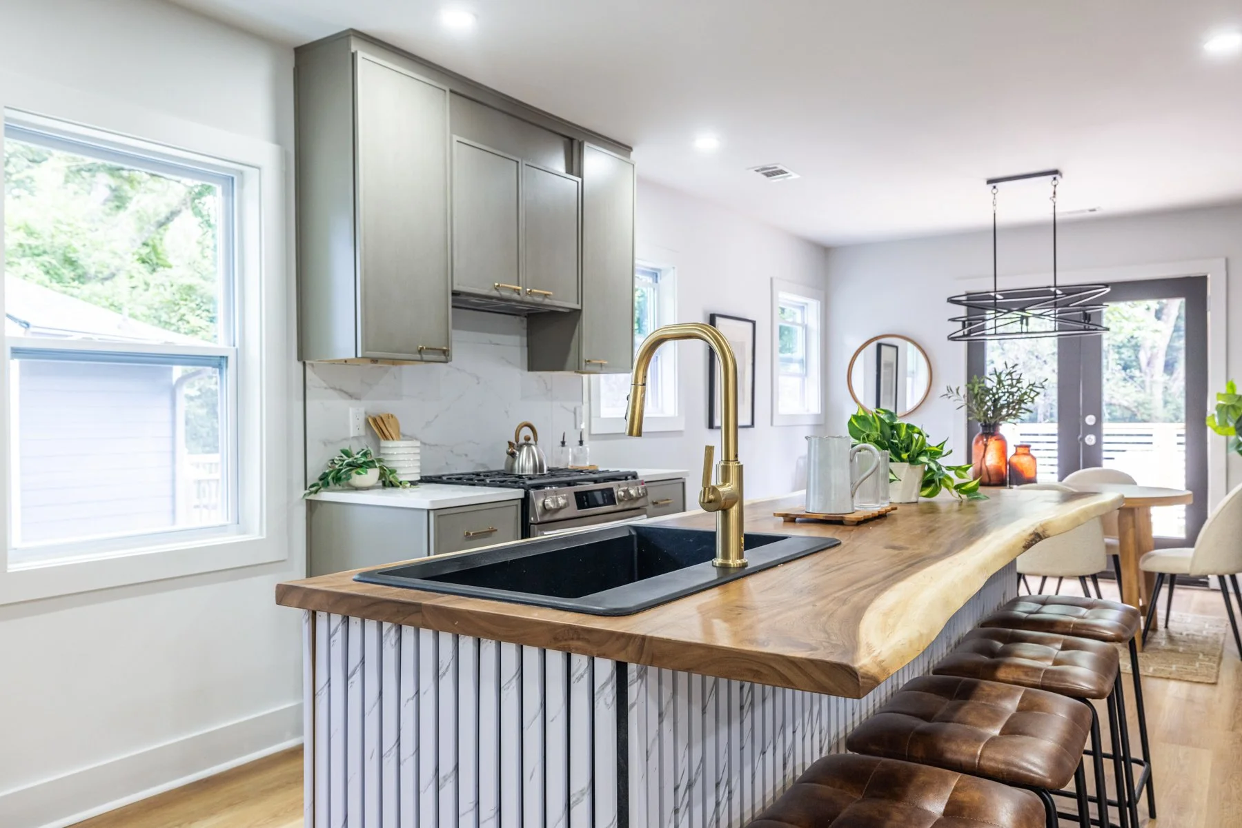 4.6-kitchen6.jpg