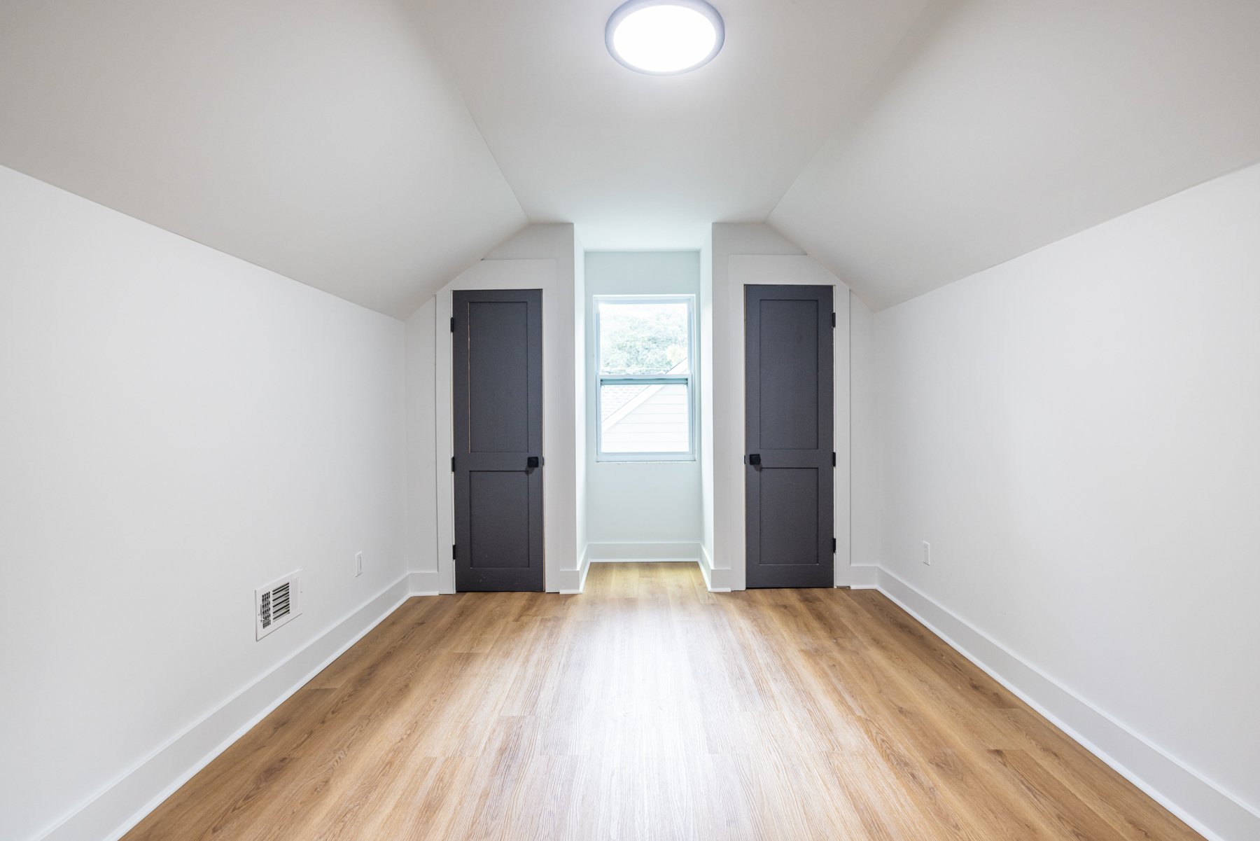 10.9-bed3_2.jpg