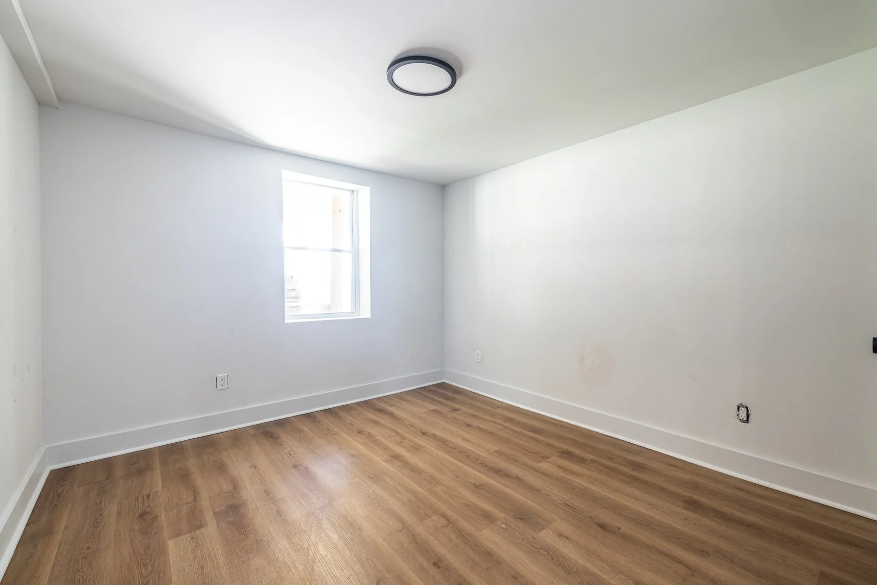 11.5-bed4.jpg