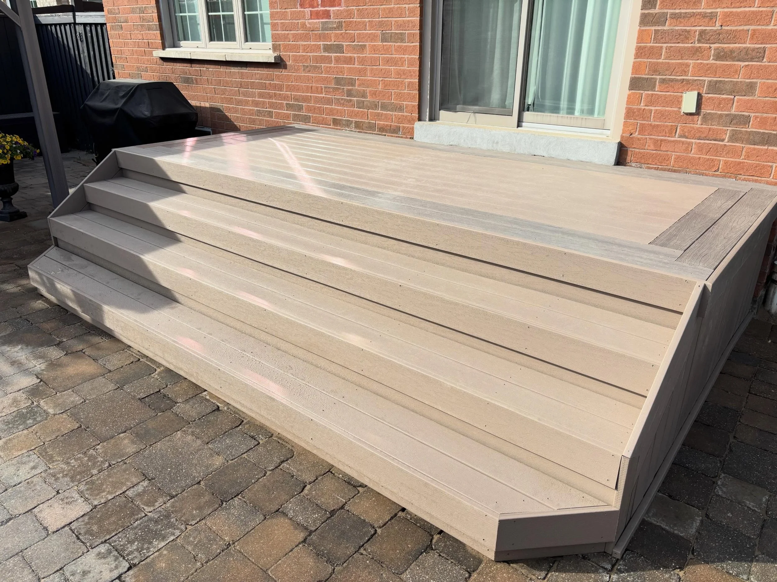 Checkout this deck our team built in just 3 days! This smal backyard deck is surfaced in @trunorthdecking with @etp_metals Handrials to come! Looking for a quick solution for your backyard needs call our team today! Link in bio