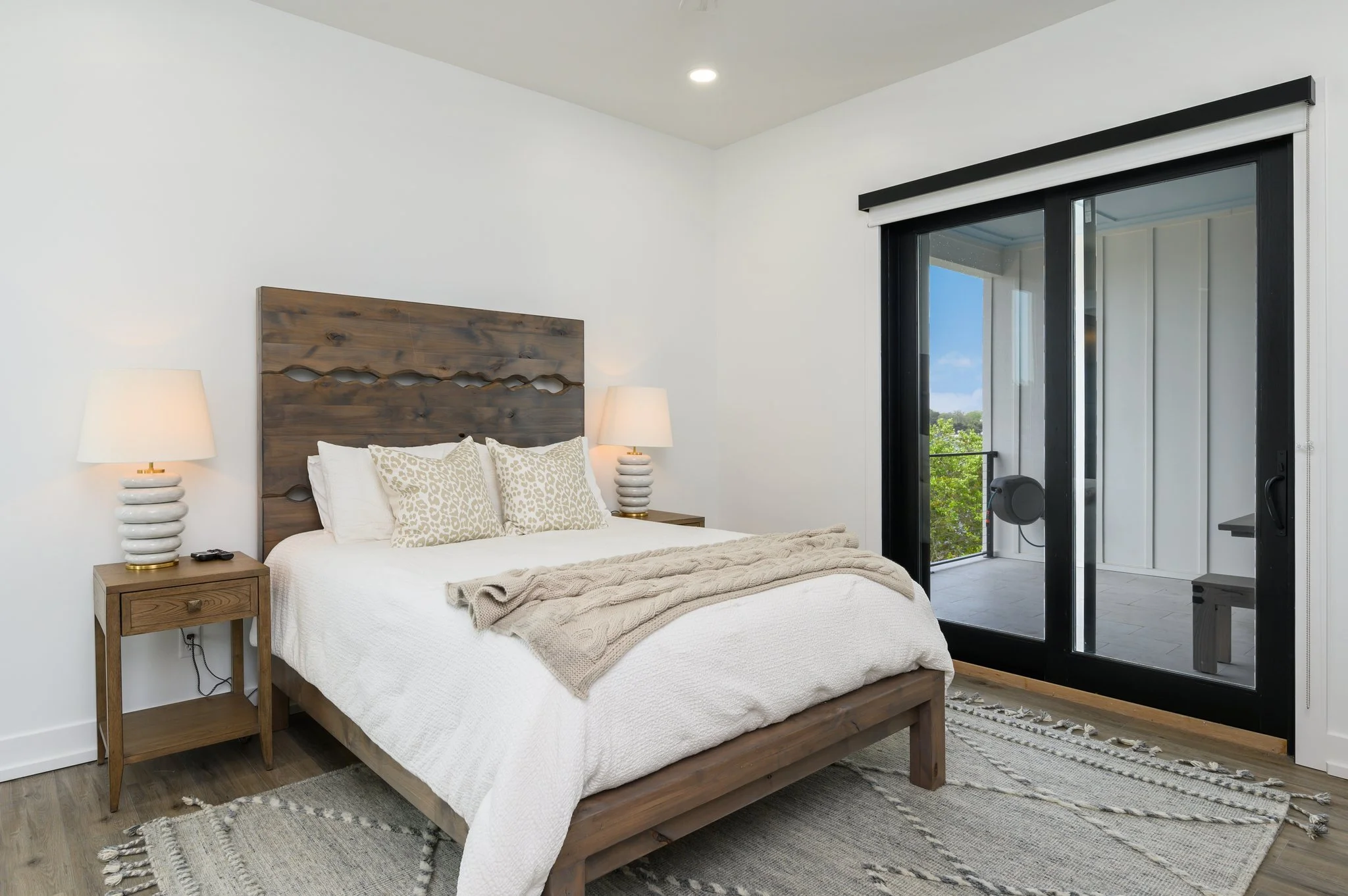98-web-or-mls-425 Caviar Dr-68.jpg