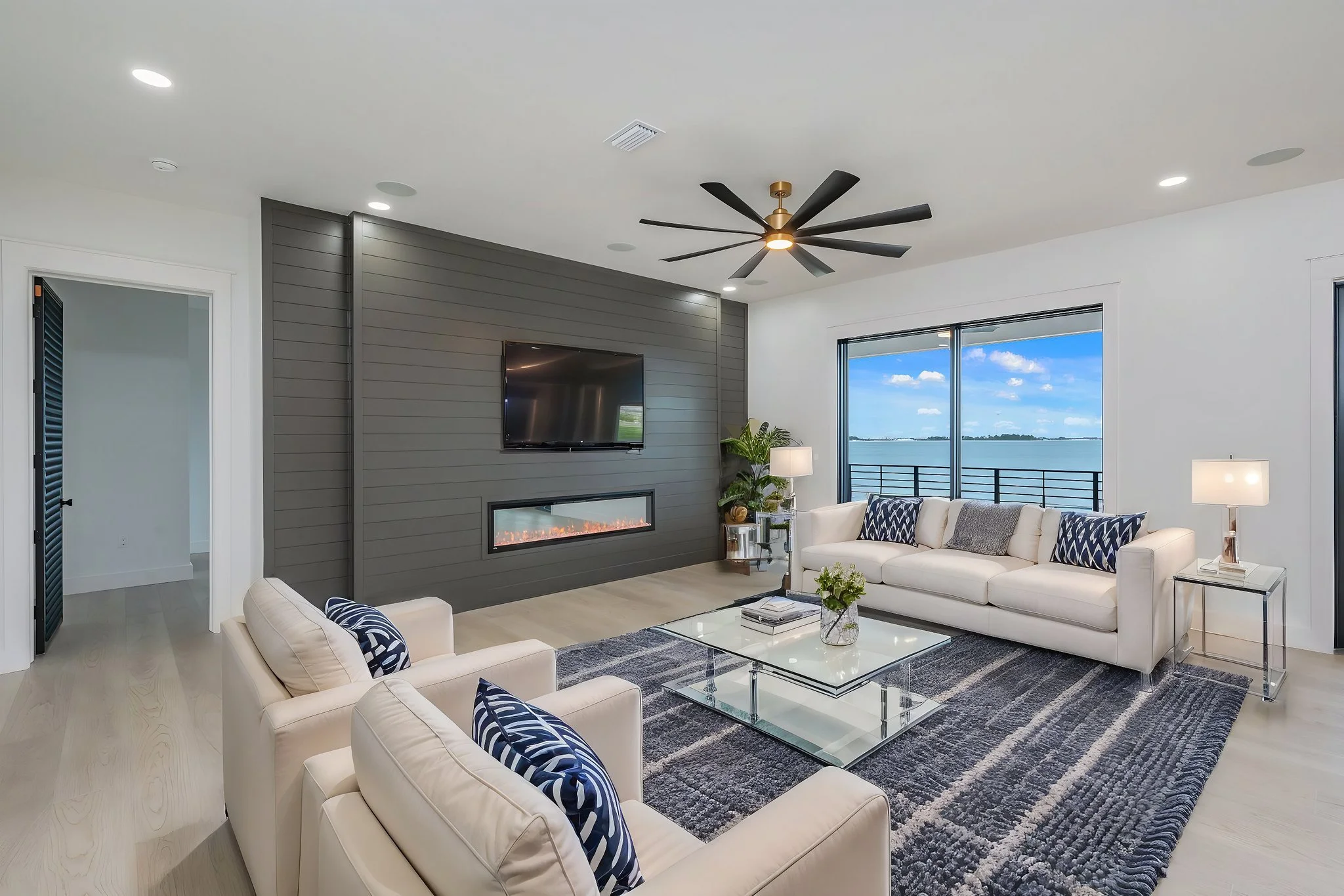 7-web-or-mls-328-sunny-dr.jpg