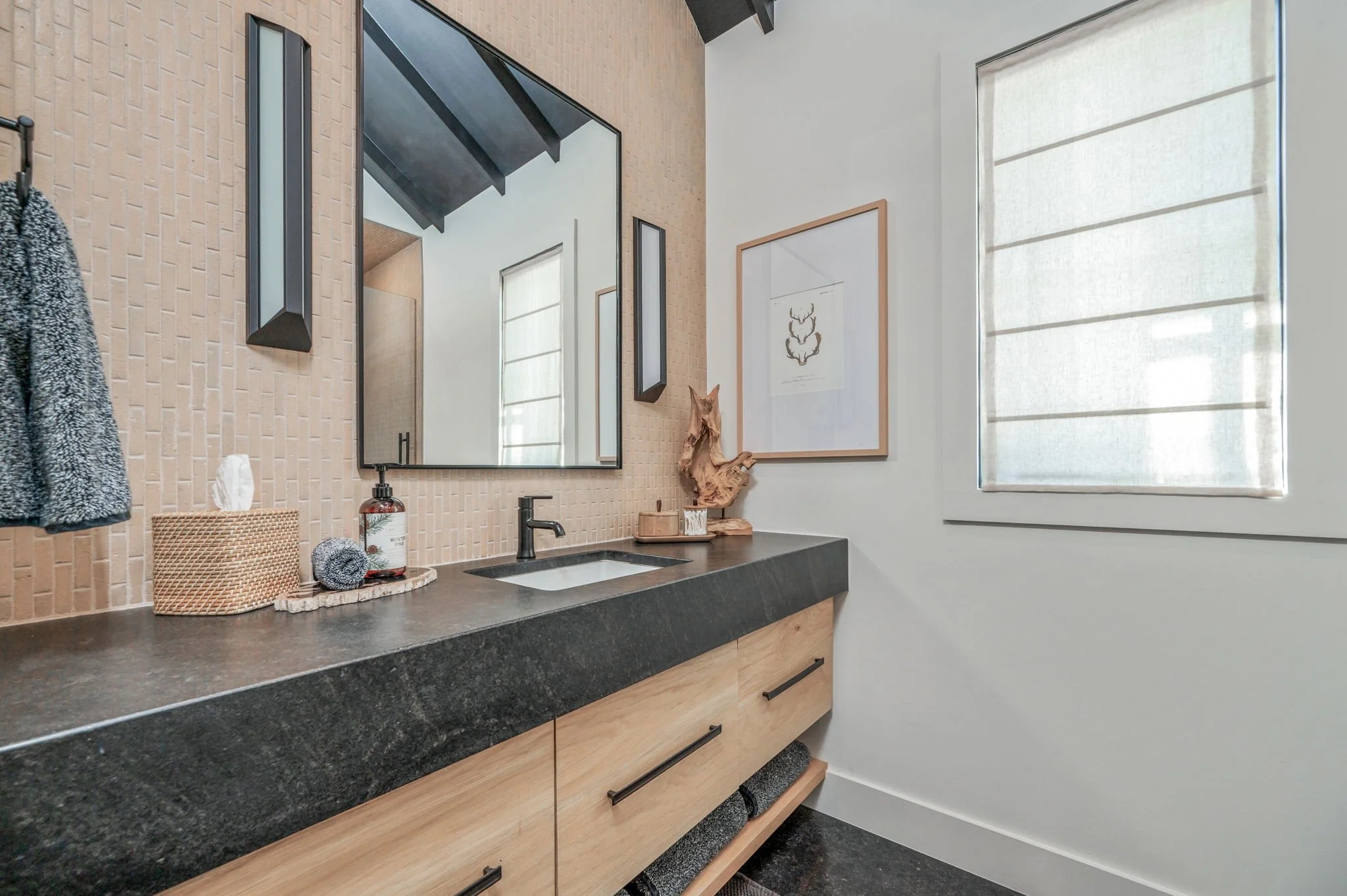 89-web-or-mls-2817-phil-tyner-rd.jpg