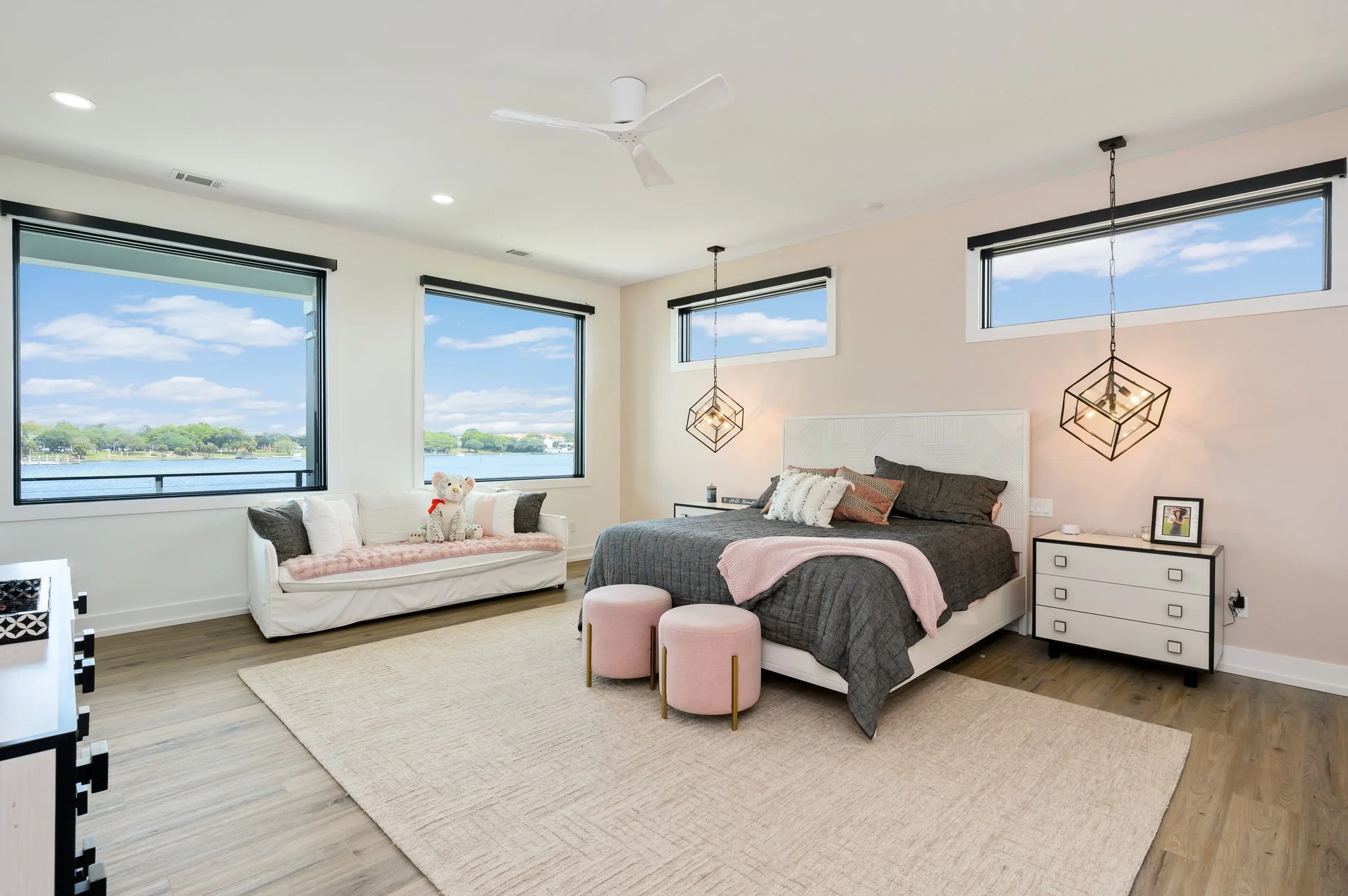 105-web-or-mls-425 Caviar Dr-75.jpg