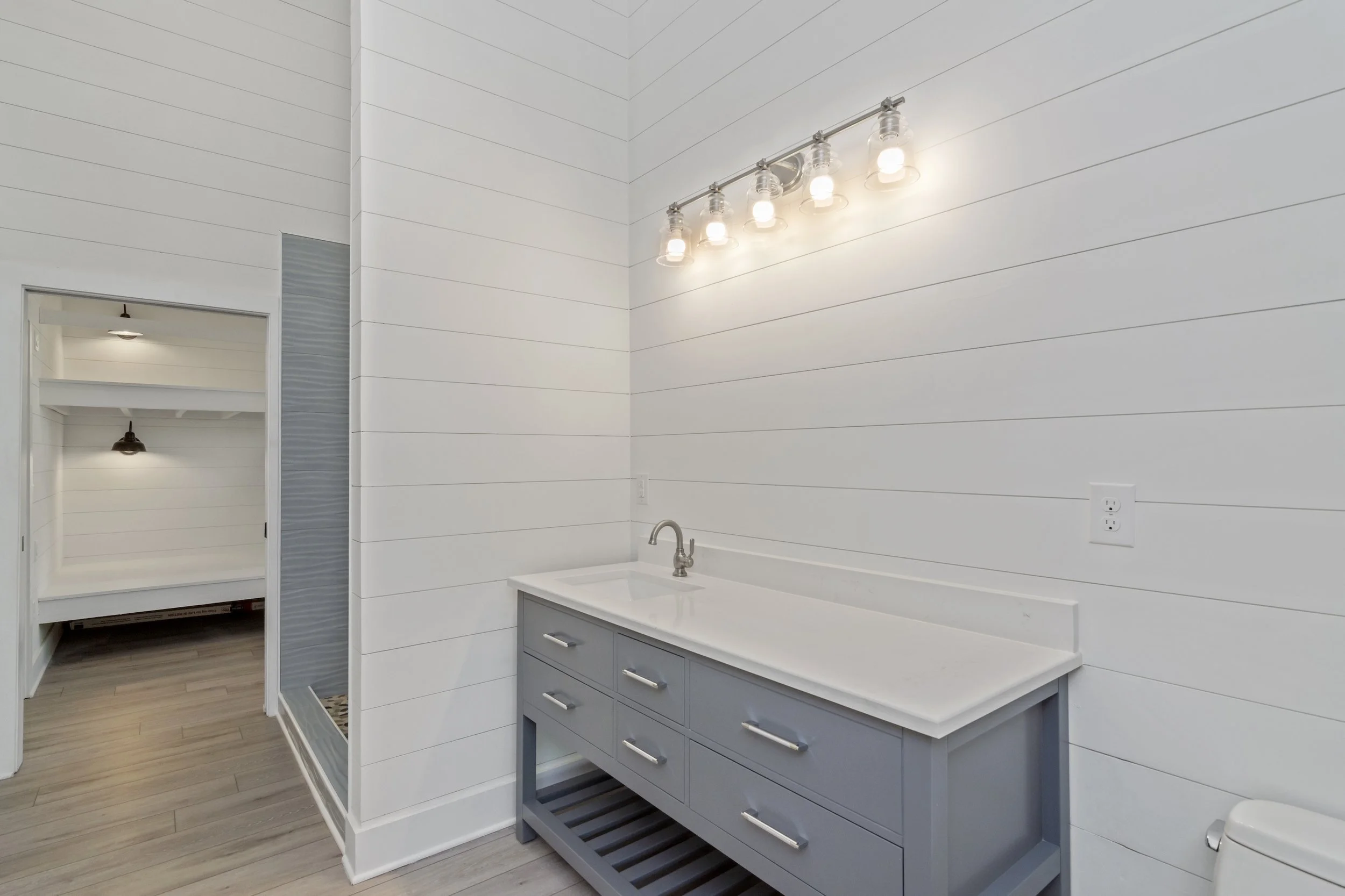 536 Dolphin Ave-15.jpg
