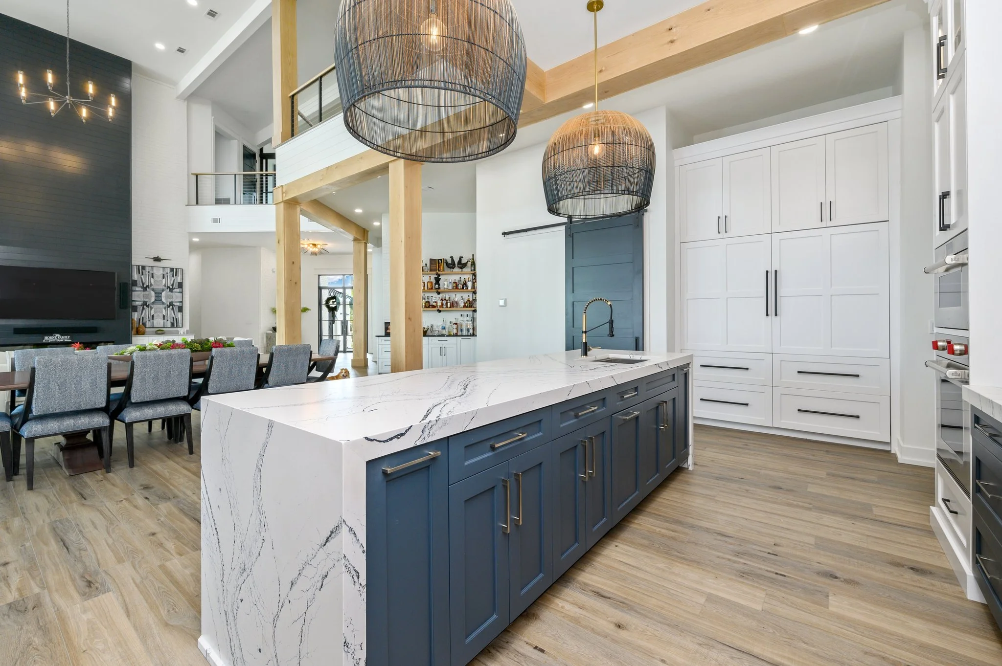 46-web-or-mls-425 Caviar Dr-16.jpg