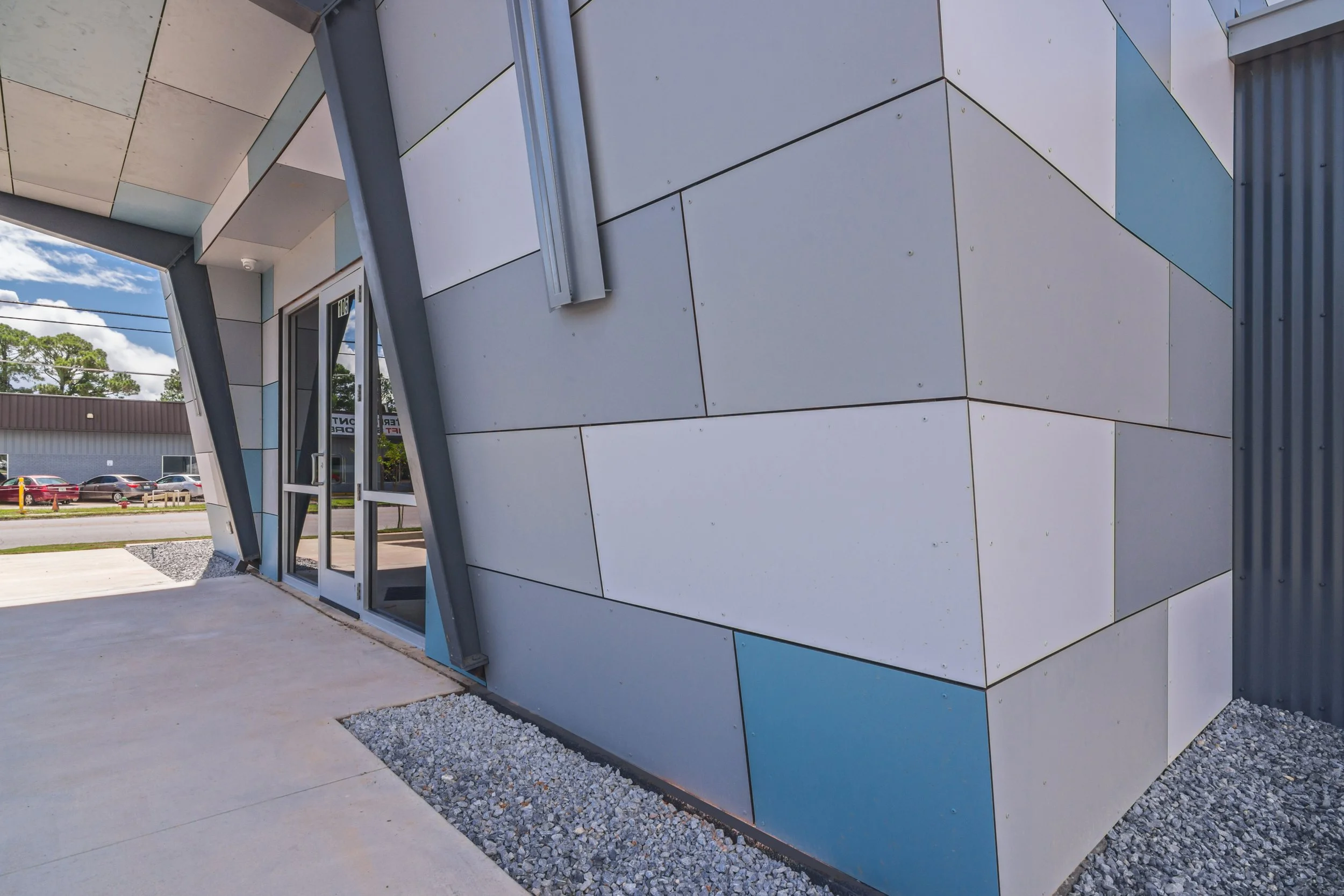 105 Hollywood Blvd Exterior-6.jpg