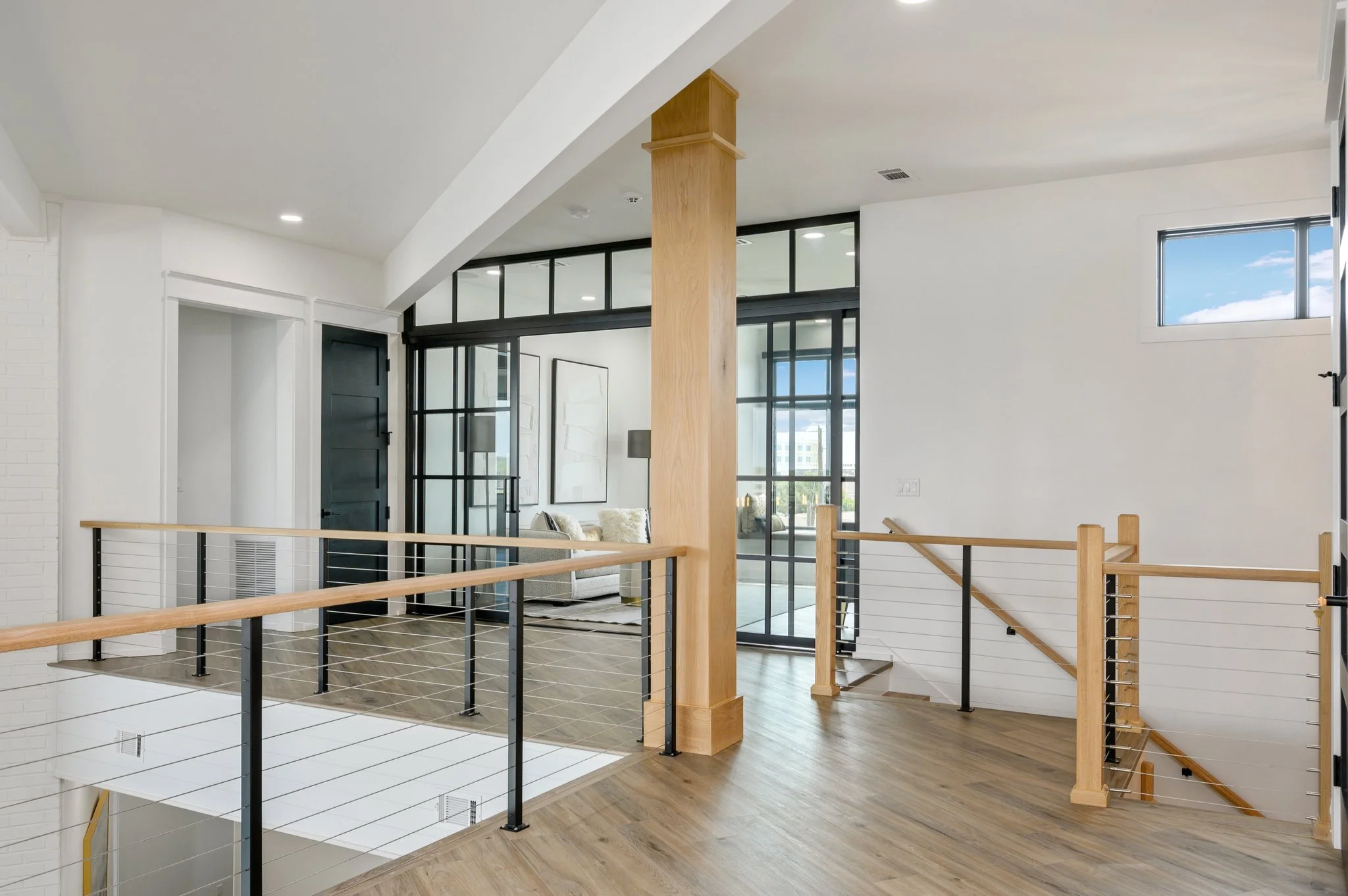 102-web-or-mls-425 Caviar Dr-72.jpg
