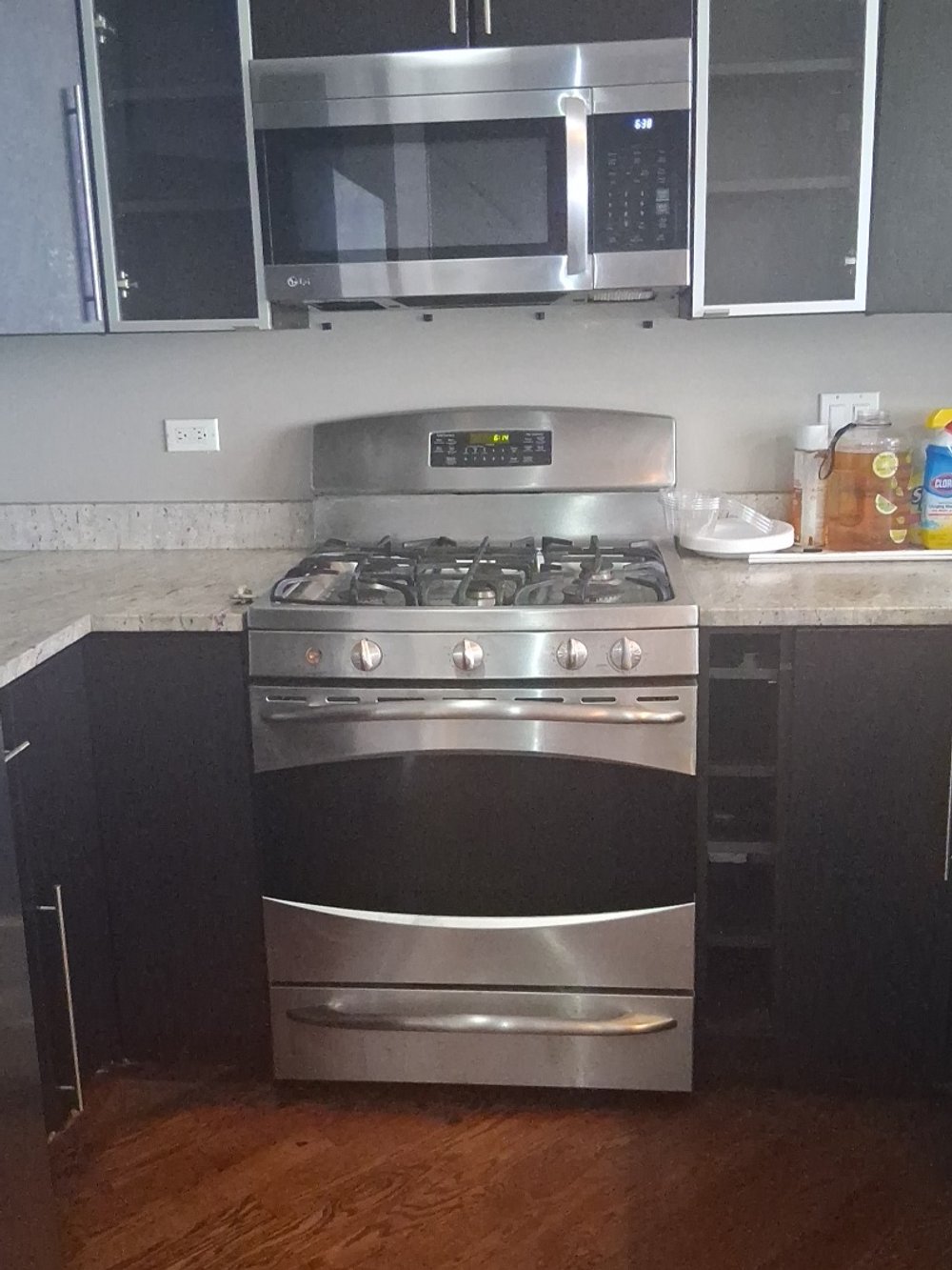 After Image of Kitchen Deep Cleaning