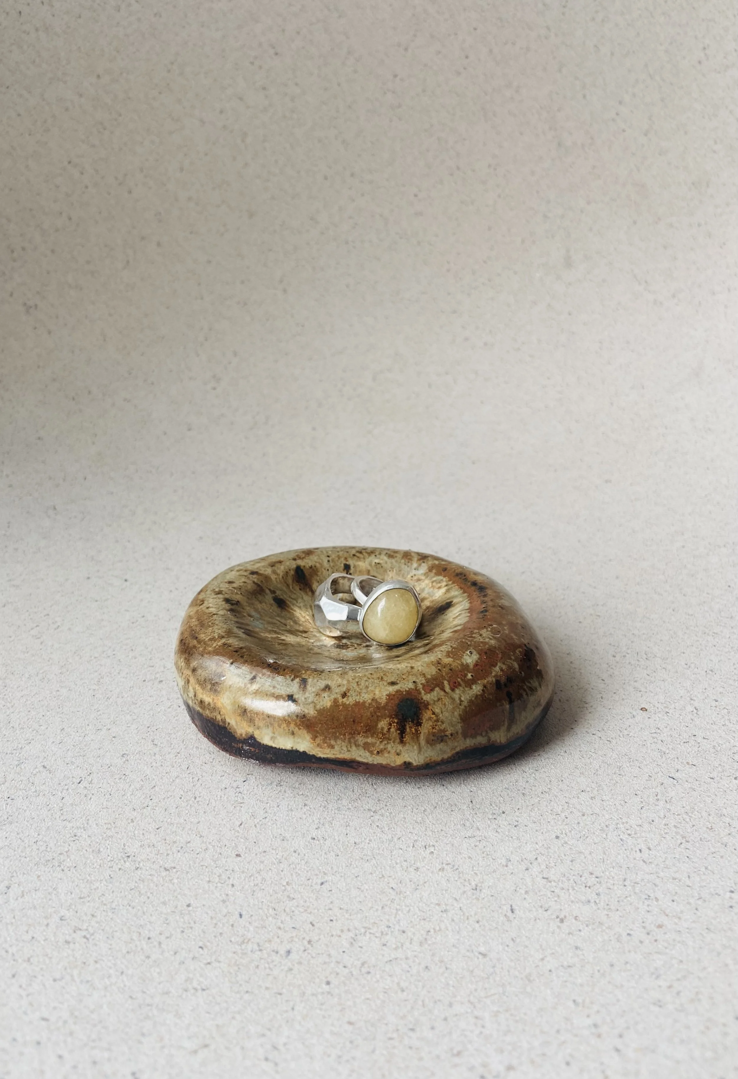 eucalyptus bowl cord stopper with jewelery inside