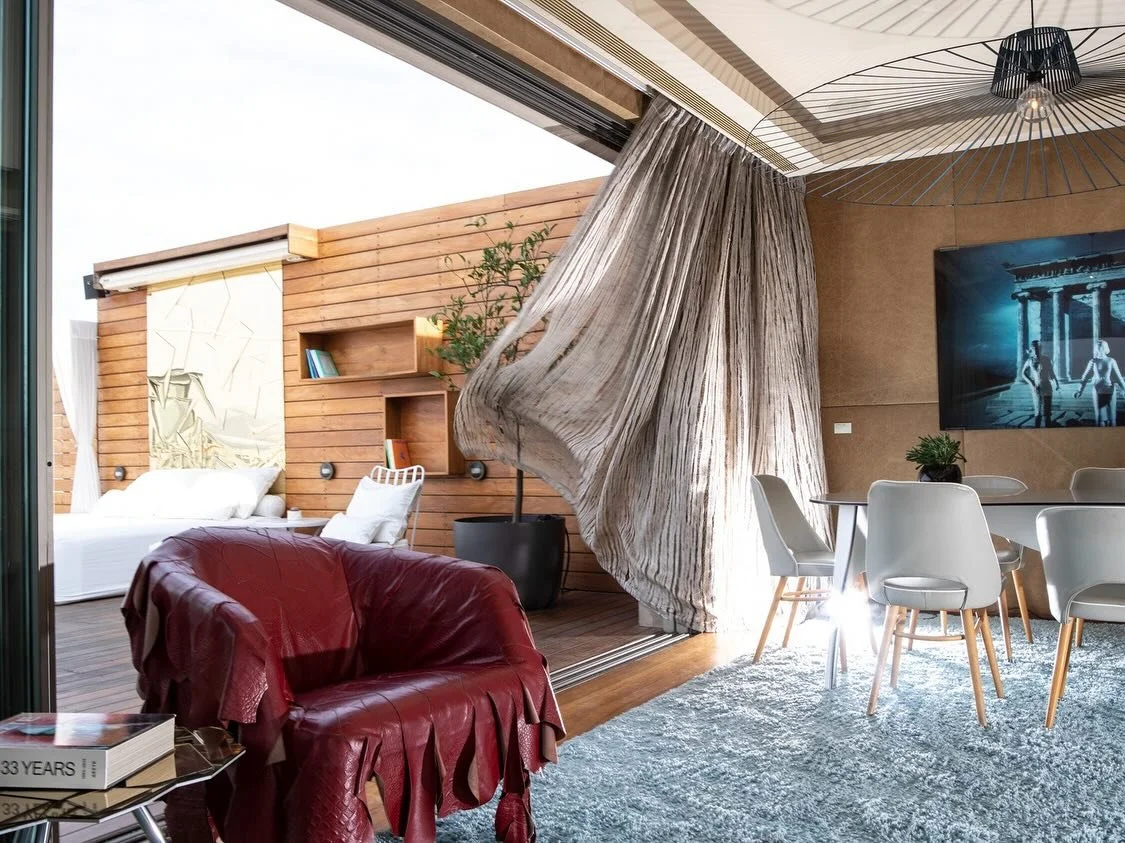 NEW Hotel turns heads with its upcycled interiors and creative design by the iconic Campana brothers. Using remnants from the hotel that stood before, Humberto and Fernando Campana created wall installations, furniture and even light fixtures that ar