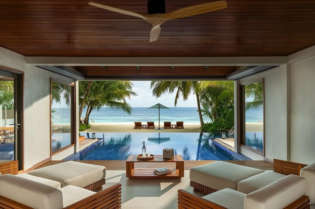Introducing the newly completed 3-Bedroom Beach Pavilion at Huvafen Fushi ✨ With its serene, calming tones, sleek modern design, and seamless flow between indoors and outdoors, this stunning retreat offers the perfect blend of elegance and tranquilit