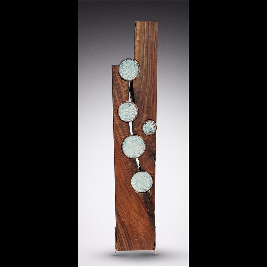 Freestanding | Materials: wood, metal, glass | Dimension: