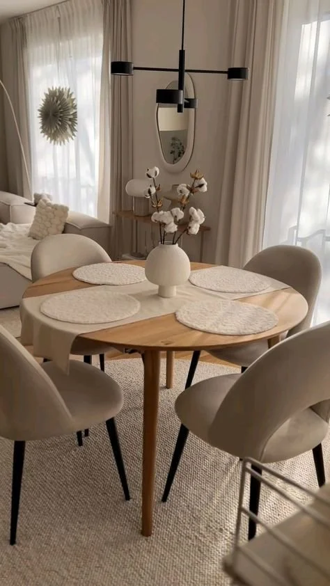 Why First Impressions in Hosting Are Your Biggest Profit Lever