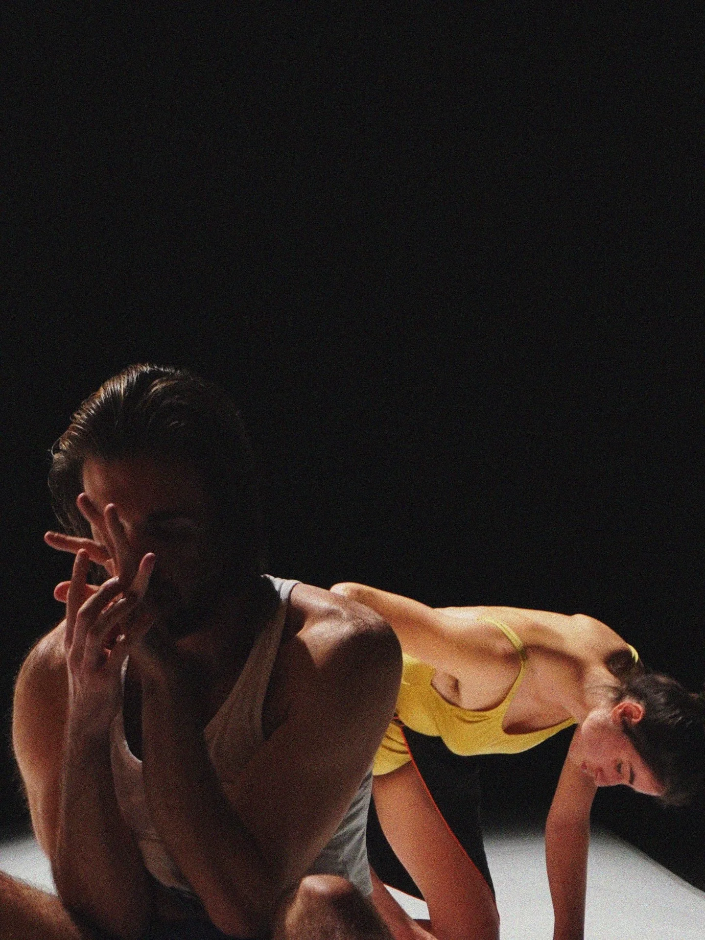 Fragments - pr&eacute; Festival &agrave; Corps 2026
✨ commande @journaljunkpage 

📍au @tap.scenenationale 
🪩 pi&egrave;ce de @rebecca_journo

✨ merci @hugo.dthr et @nassseron