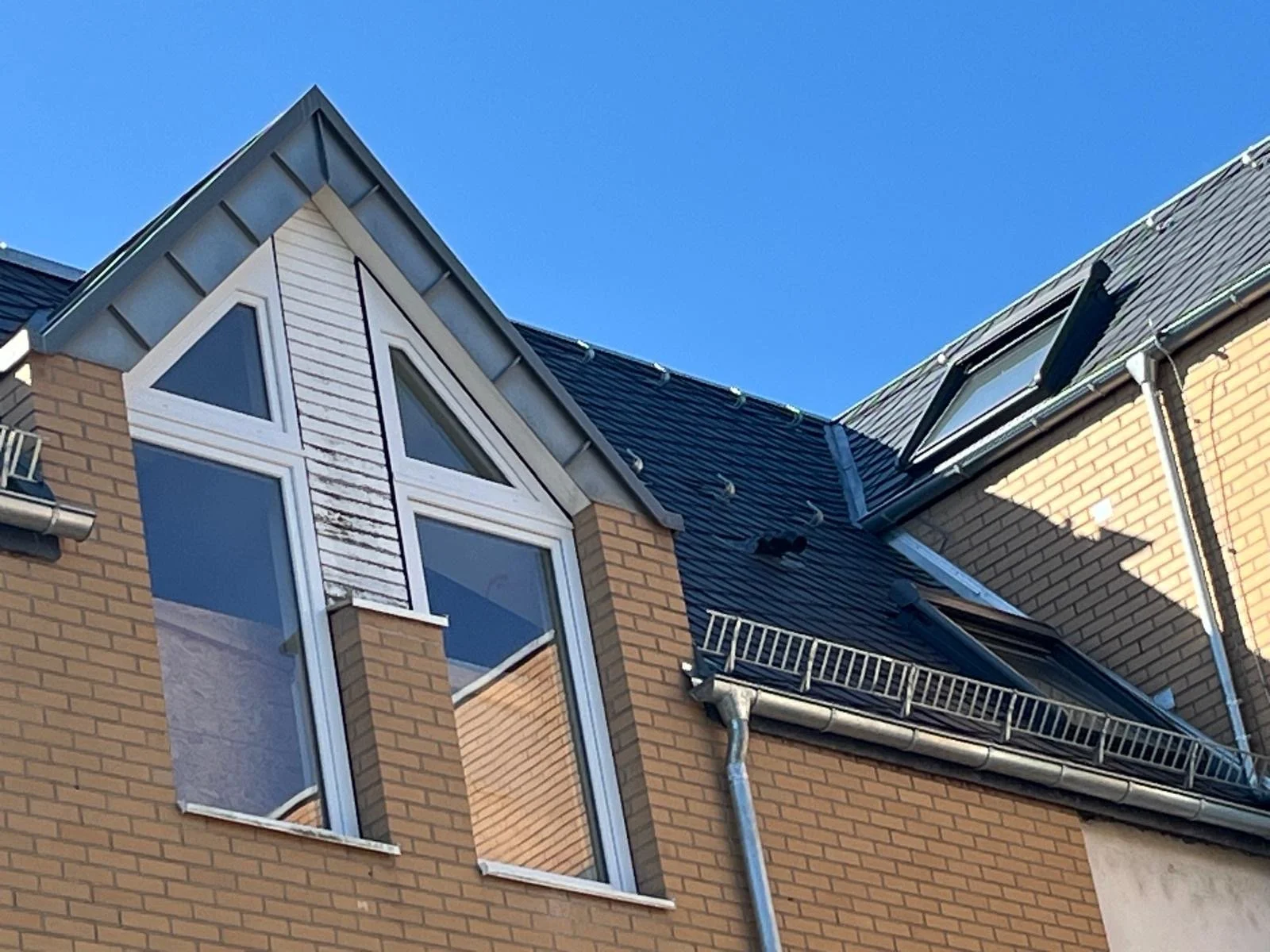 Oranssi-Projekt: Lamellendach