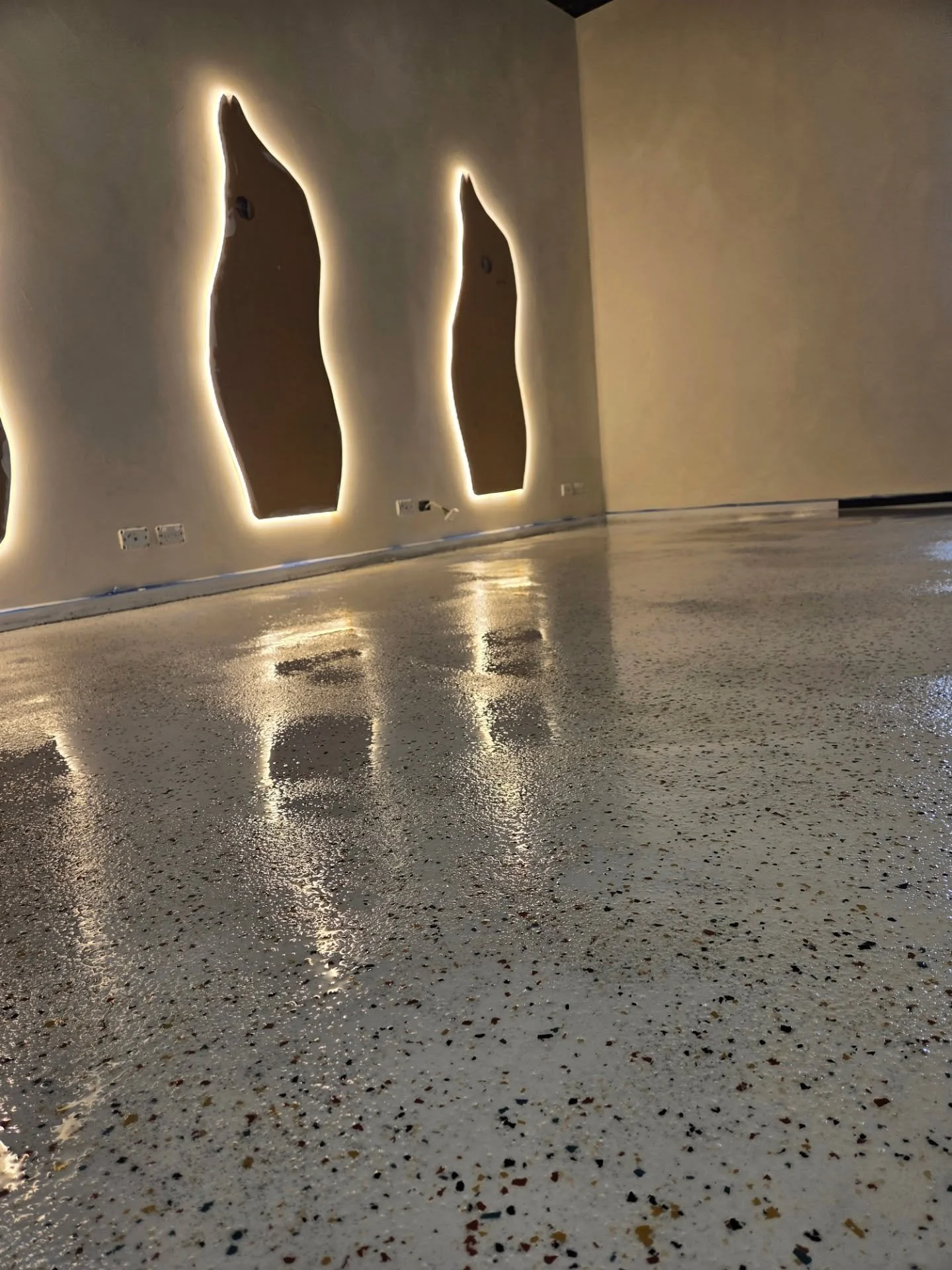 Pretty happy with ourselves 🙌

Who remembers jawbreakers?

We chose to epoxy coat our studio floors in this luxe yet fun terazzo vibe and we couldn't be happier 😍

Want dibs on membership? 👉 you can join now for FREE!
🔗 Link in bio - super limite