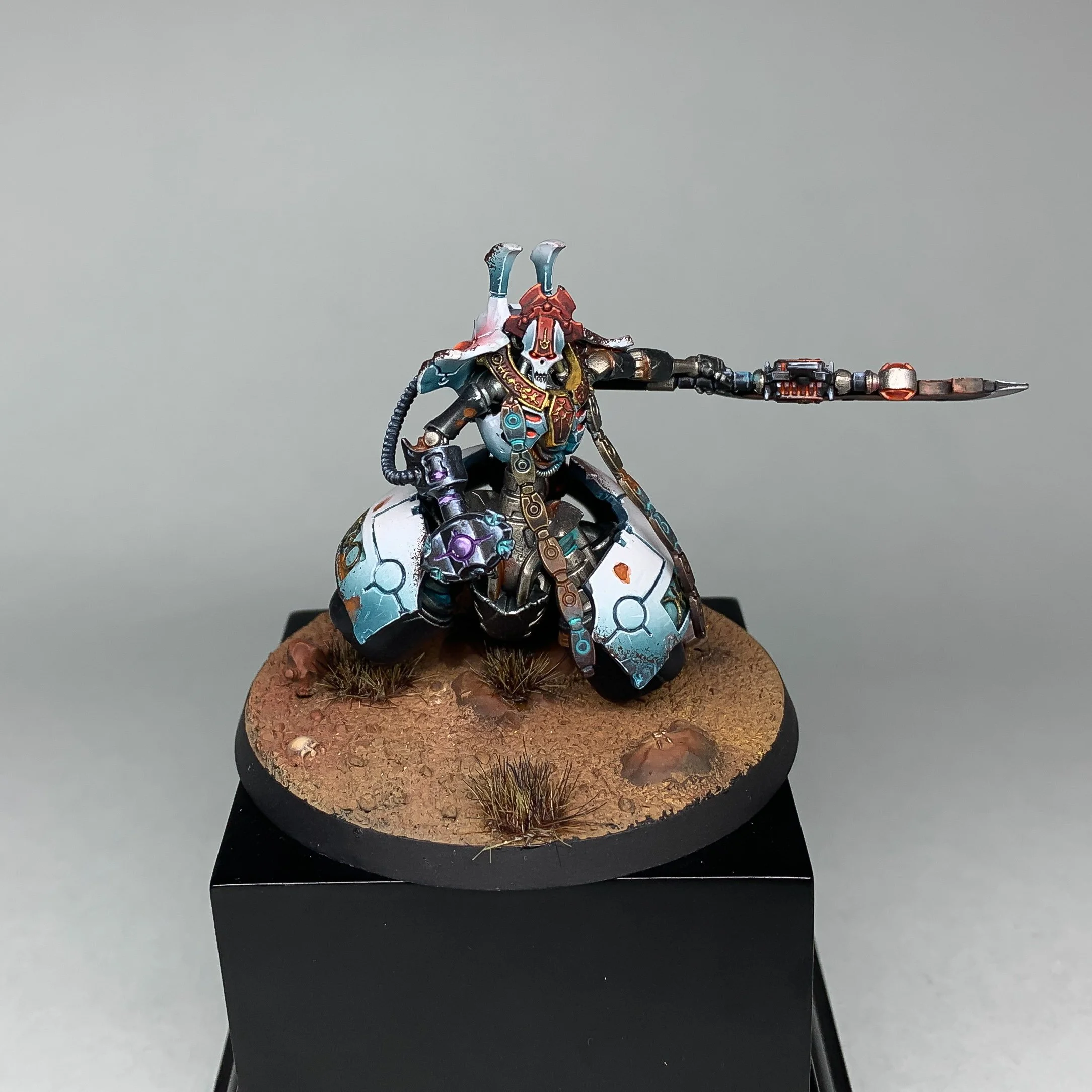 Lokhust lord necron conversion commission warhammer 40000 warhammer 40k osl nmm socle désertique