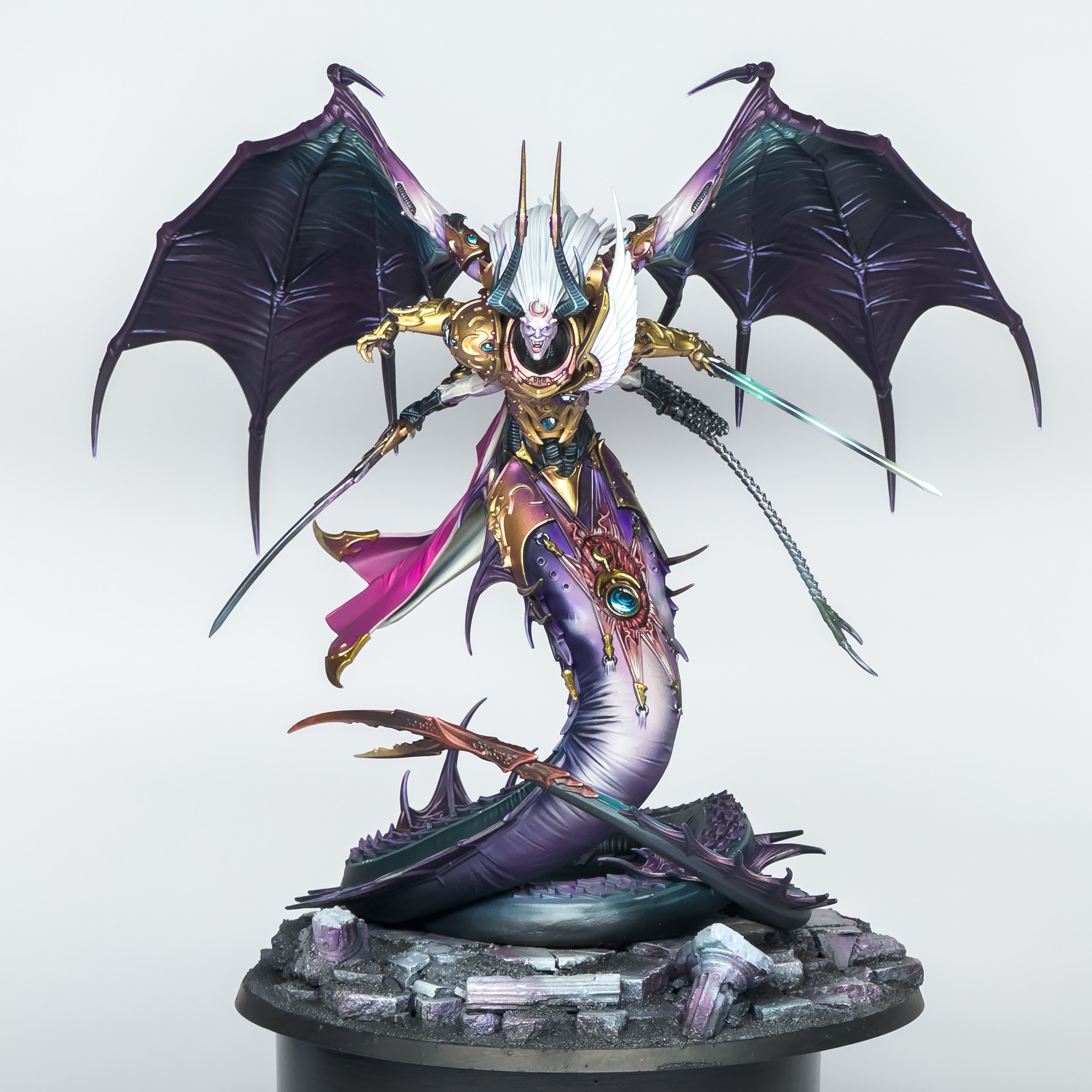 Fulgrim emperors children primarque primarch daemon prince demon prince prince demon slaanesh slanesh display leven niveau commande commission