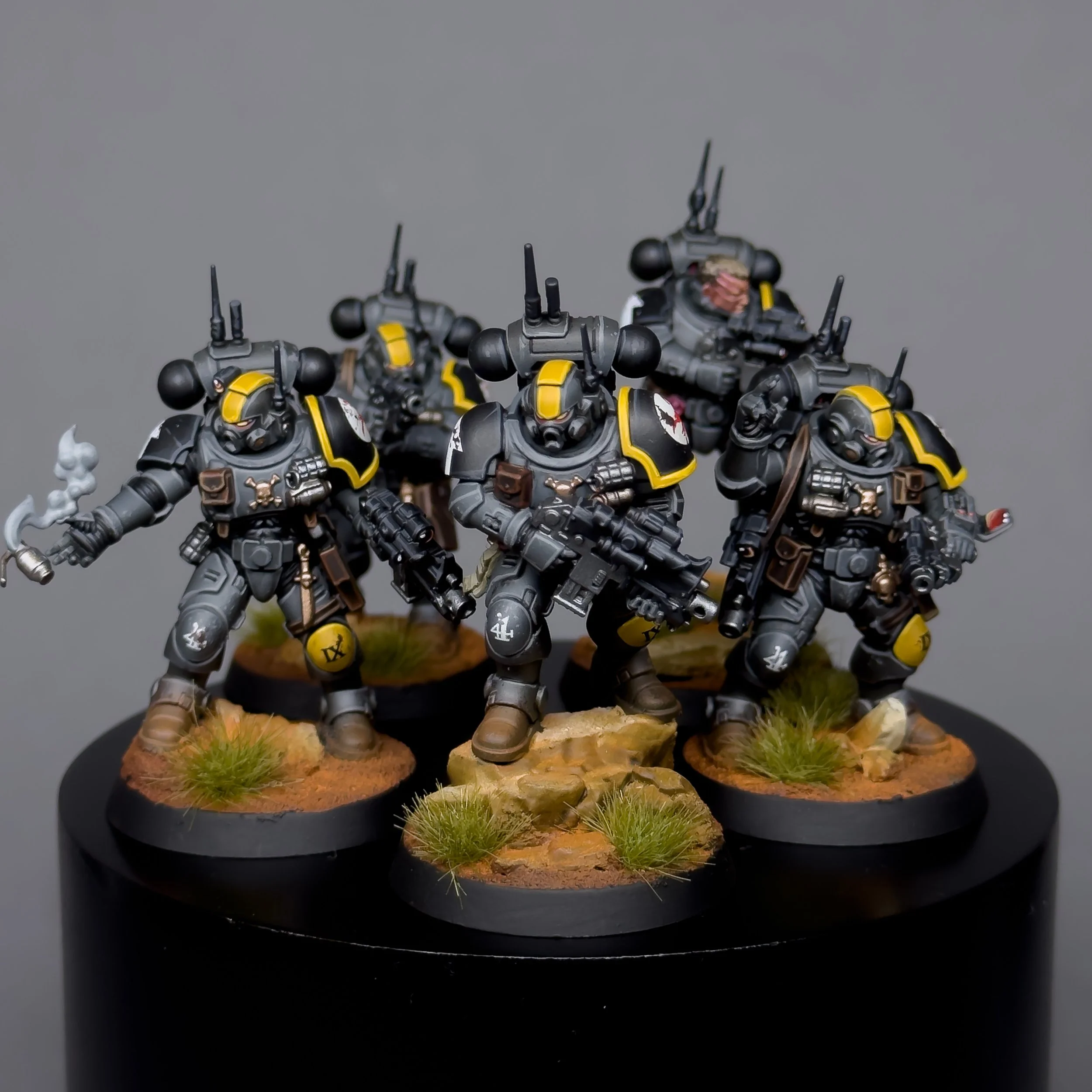 Infiltrators, Red Scorpion, Tabletop+, conversion, warhammer, aeldari, warhammer 40k warhammer 40 000, falcon miniatures, commande, commission, service de peinture