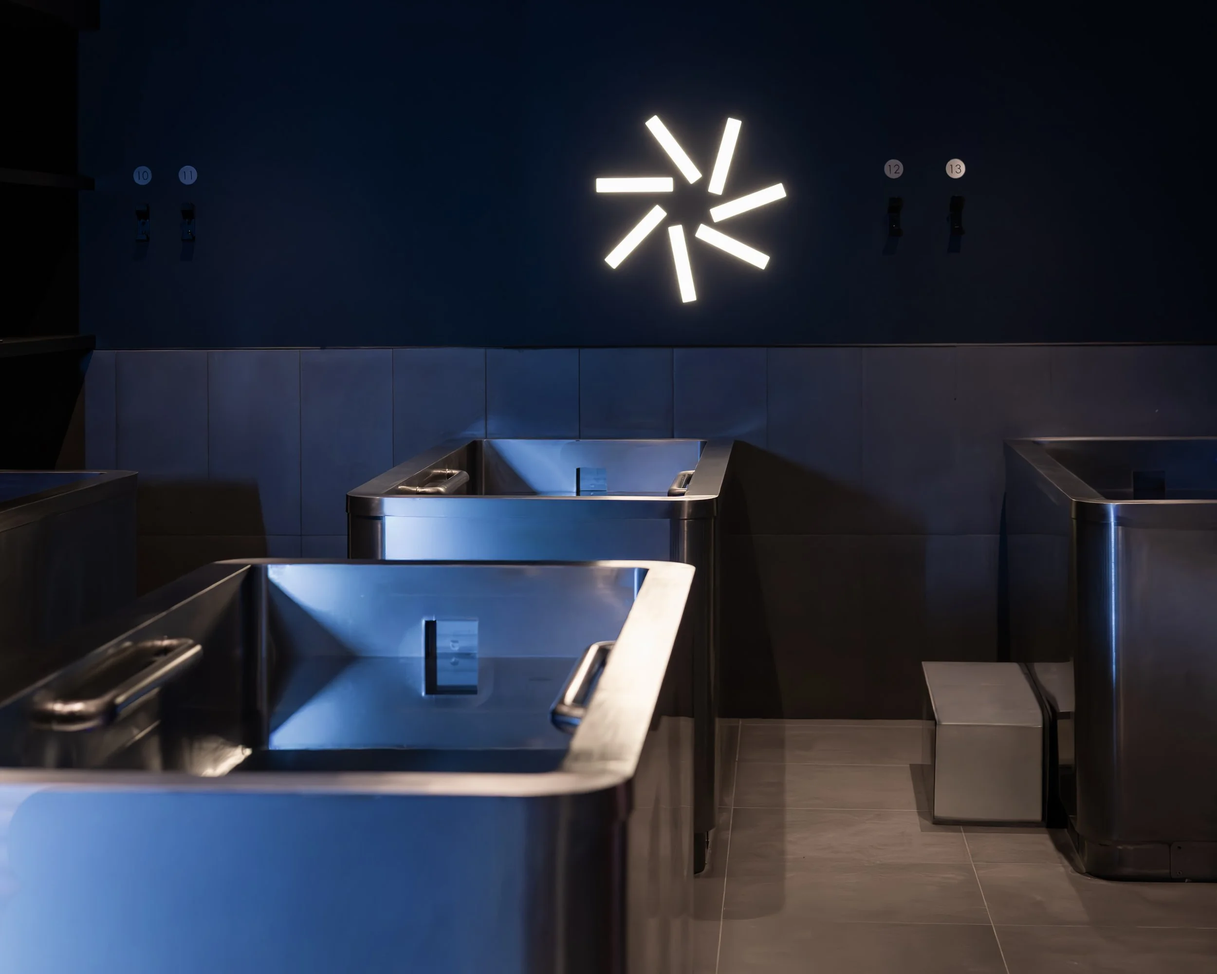 RE-SET_BAINS FROIDS.jpg