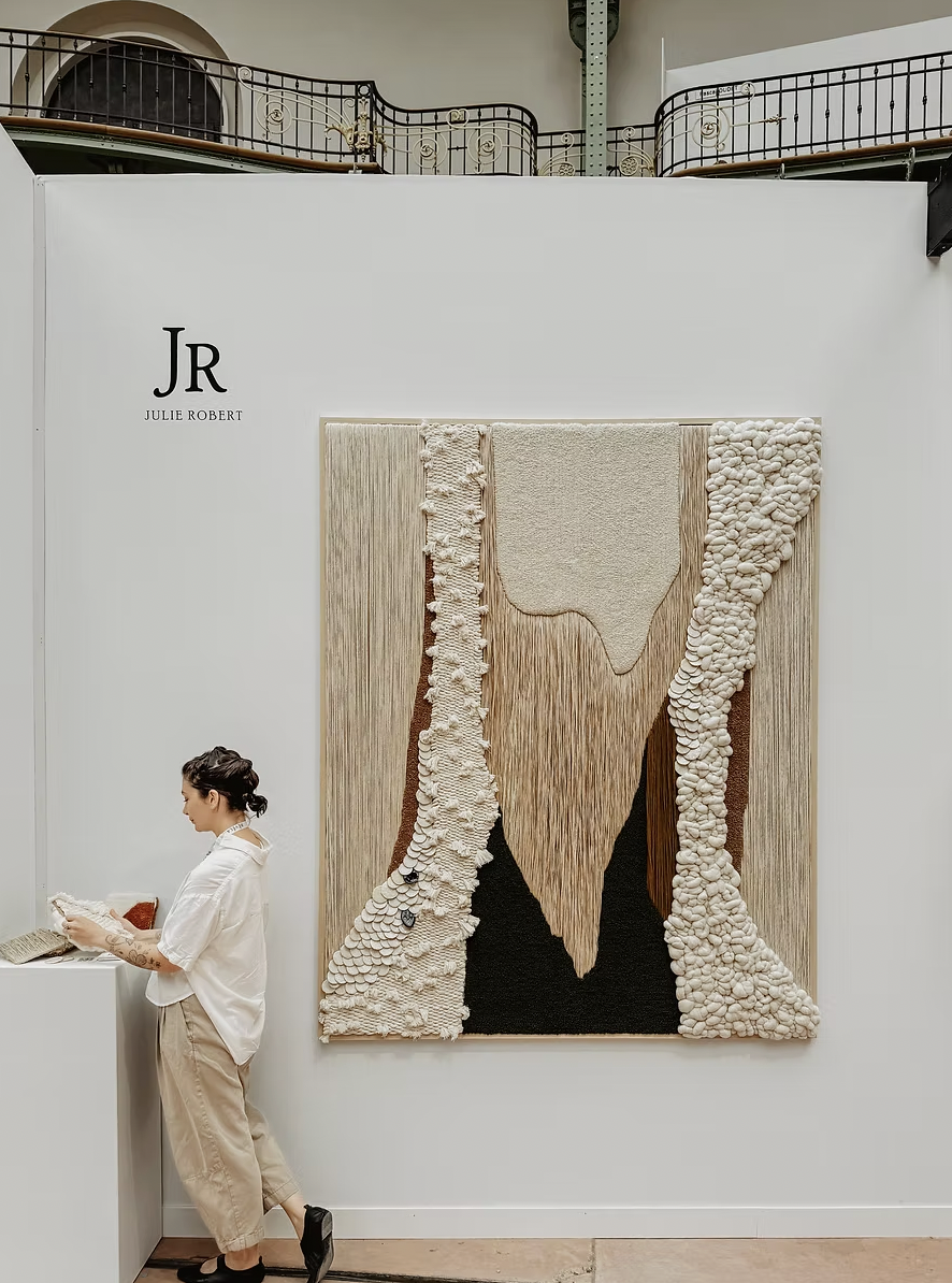 julie robert zoom oeuvre ceramique murale grand palais.png
