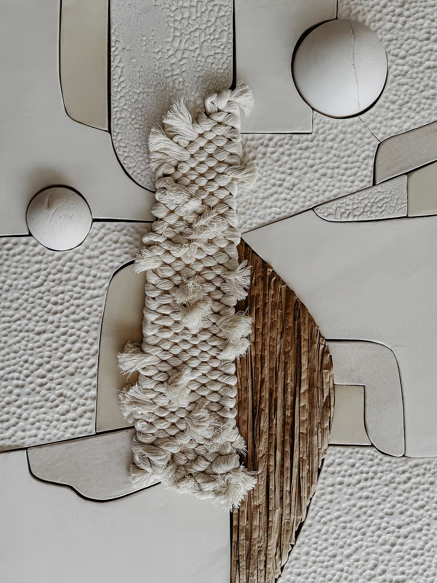 julie robert oeuvre cermiaque murale .png