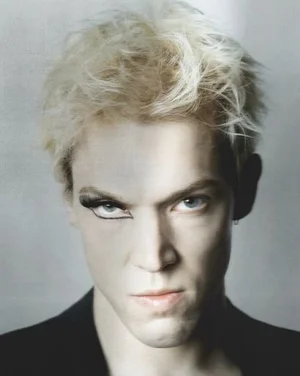 🚨 Mustii poursuit son ascension avec la tournée “The Maze”, d’autres dates sont déjà annoncées.