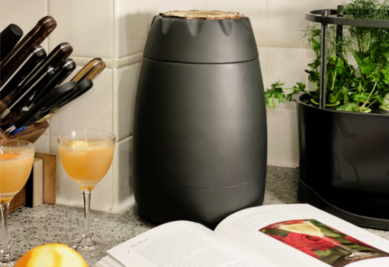 Simulated Whiskey Aging Device