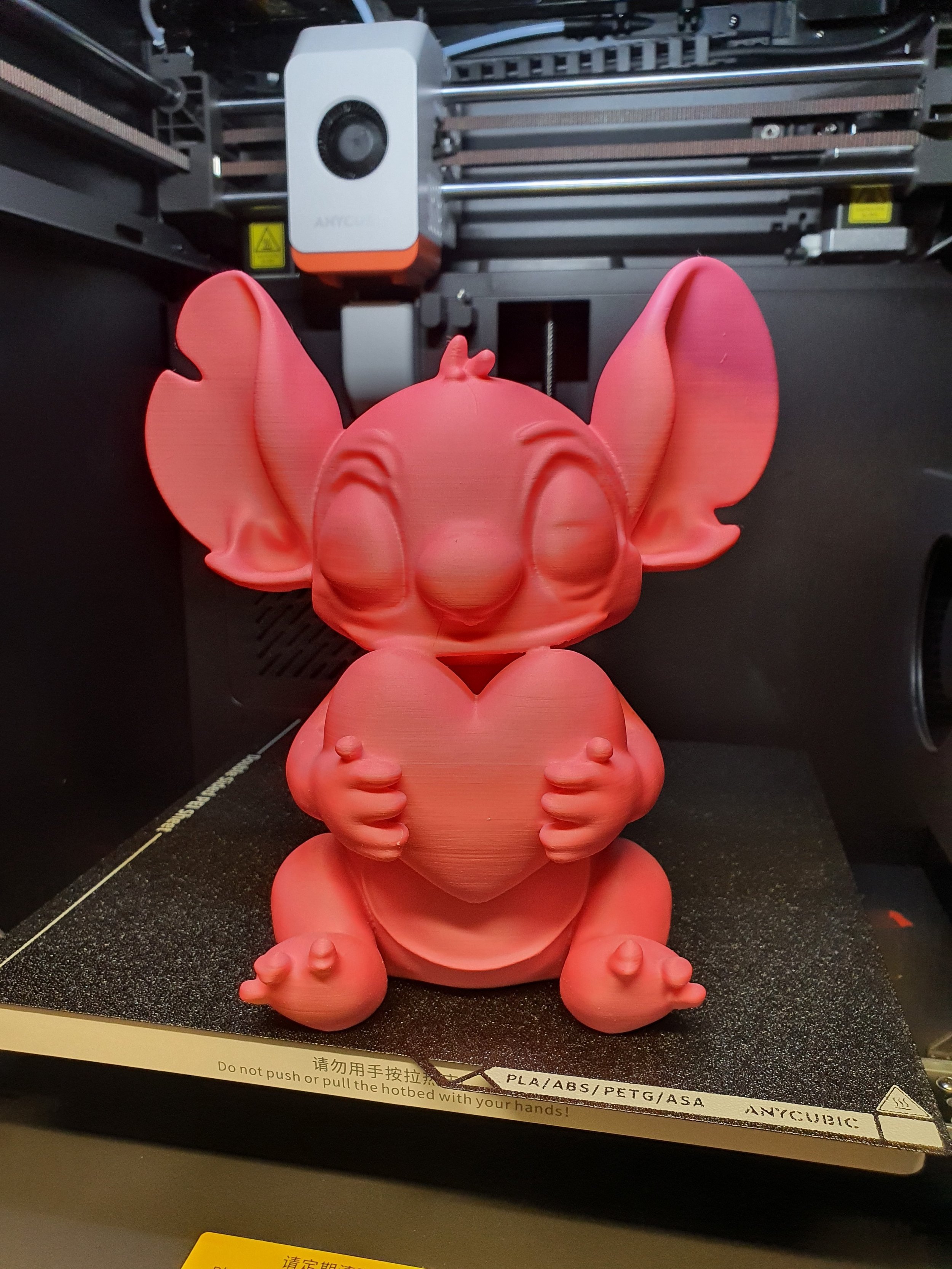 personnage Stitch de 20cm de hauteur fait en impression 3D
