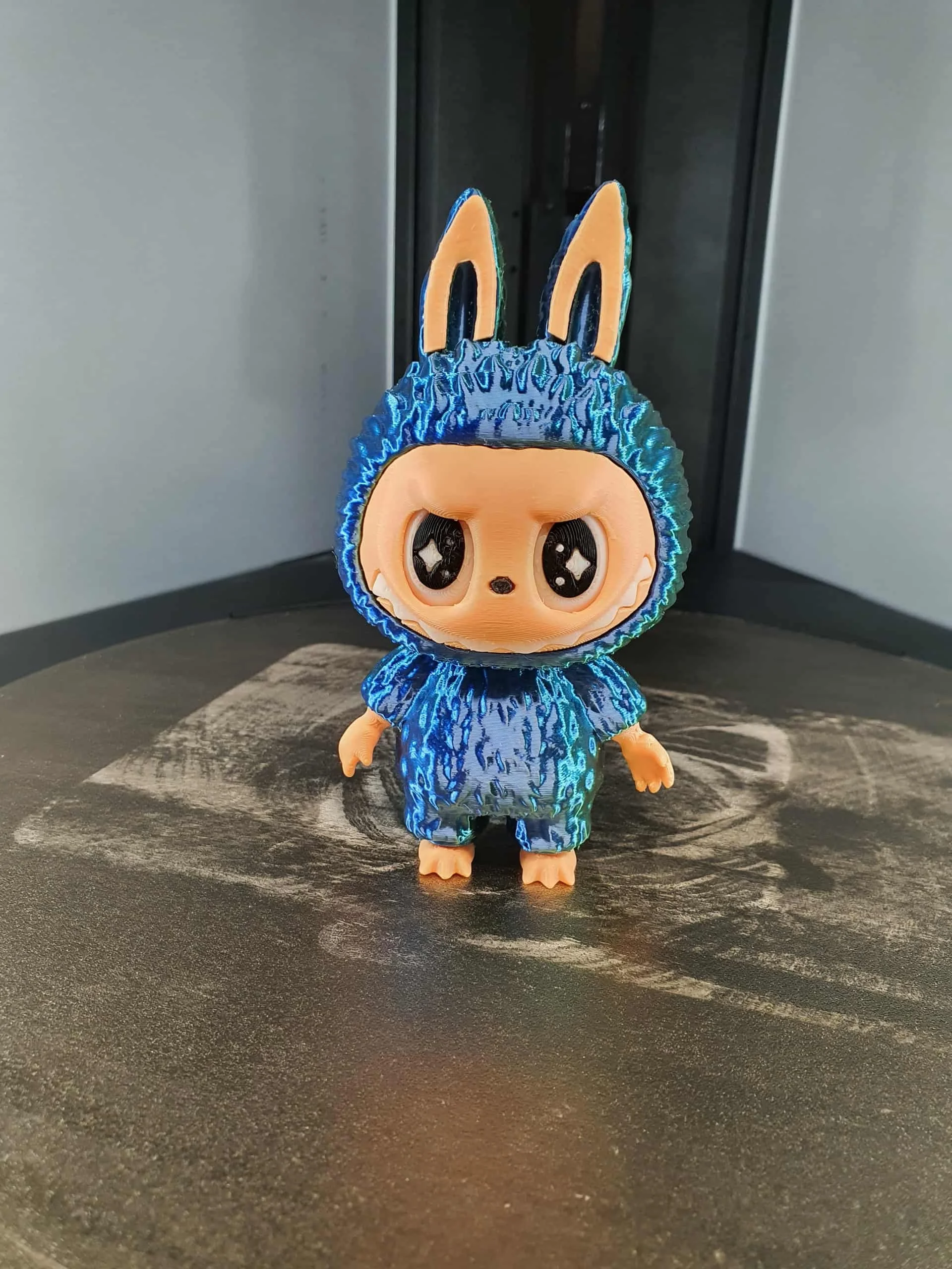 personnage Labubu 13.5 cm de hauteur