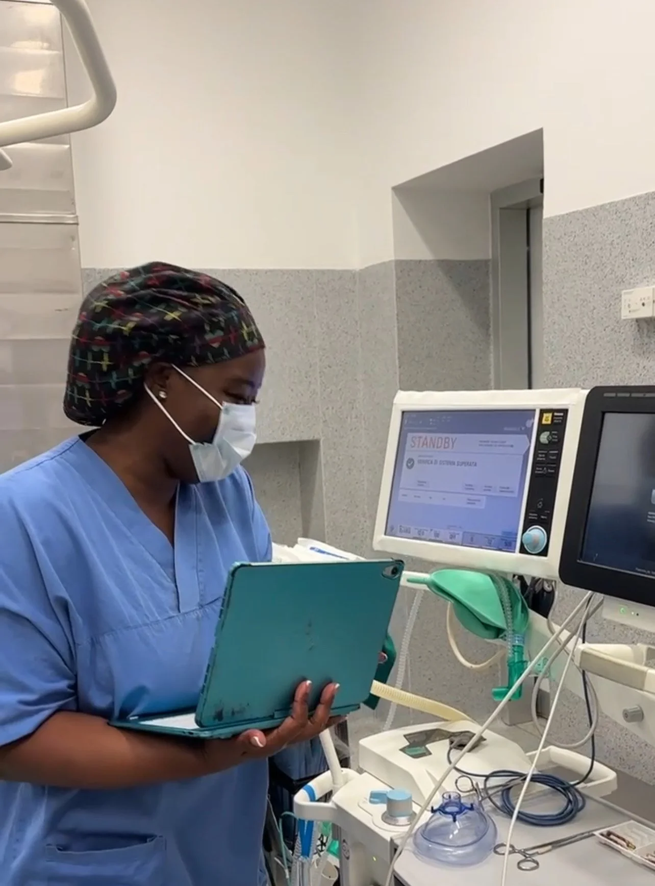 International Fellowship Experience
During her fellowship in Italy, our founder gained invaluable experience through a research rotation with the OBGYN surgery unit. Balancing clinical cases during the day with dedicated research time in the afternoo