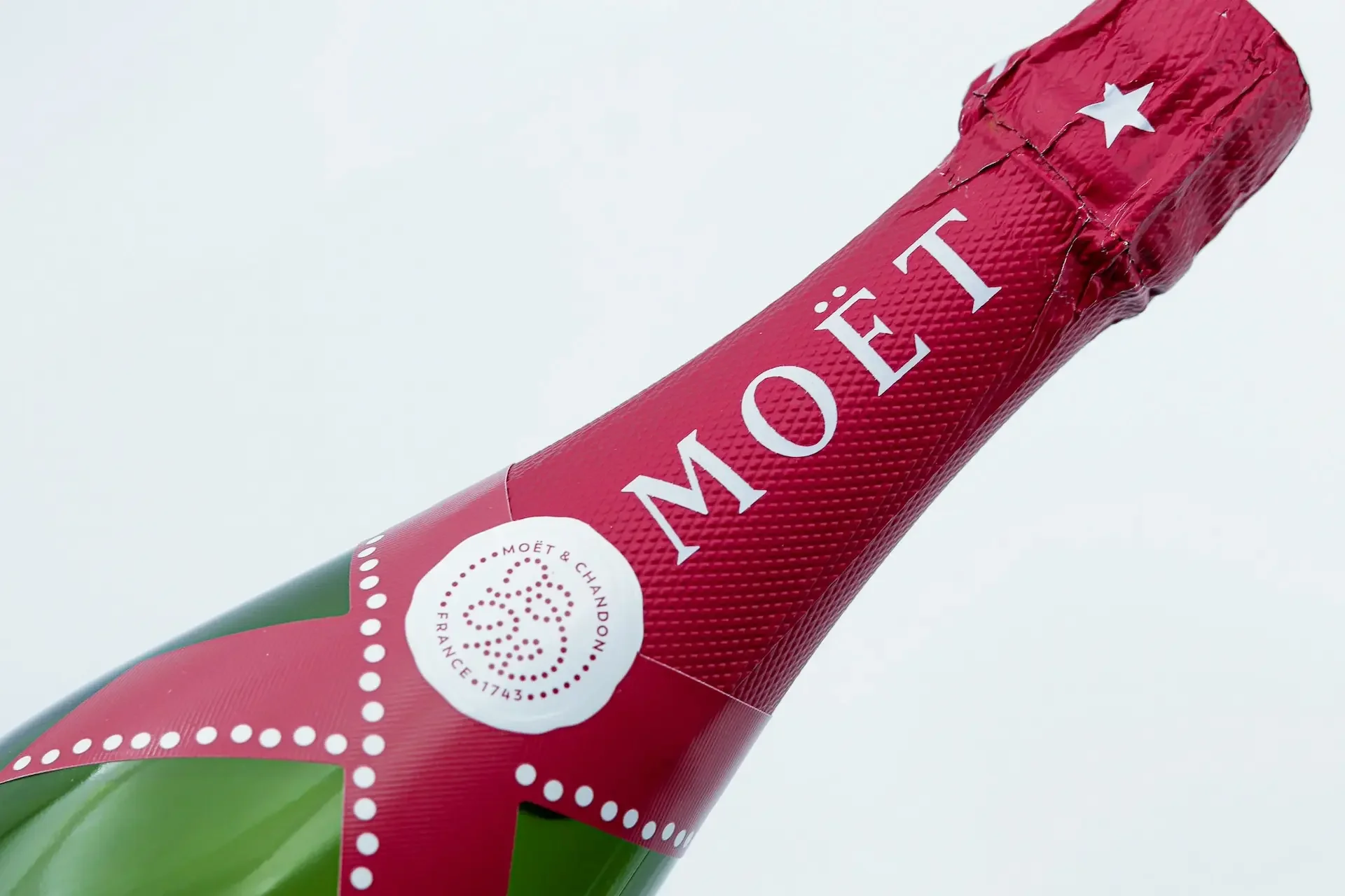 MOET - Brut Imperial Pharrell -8.webp