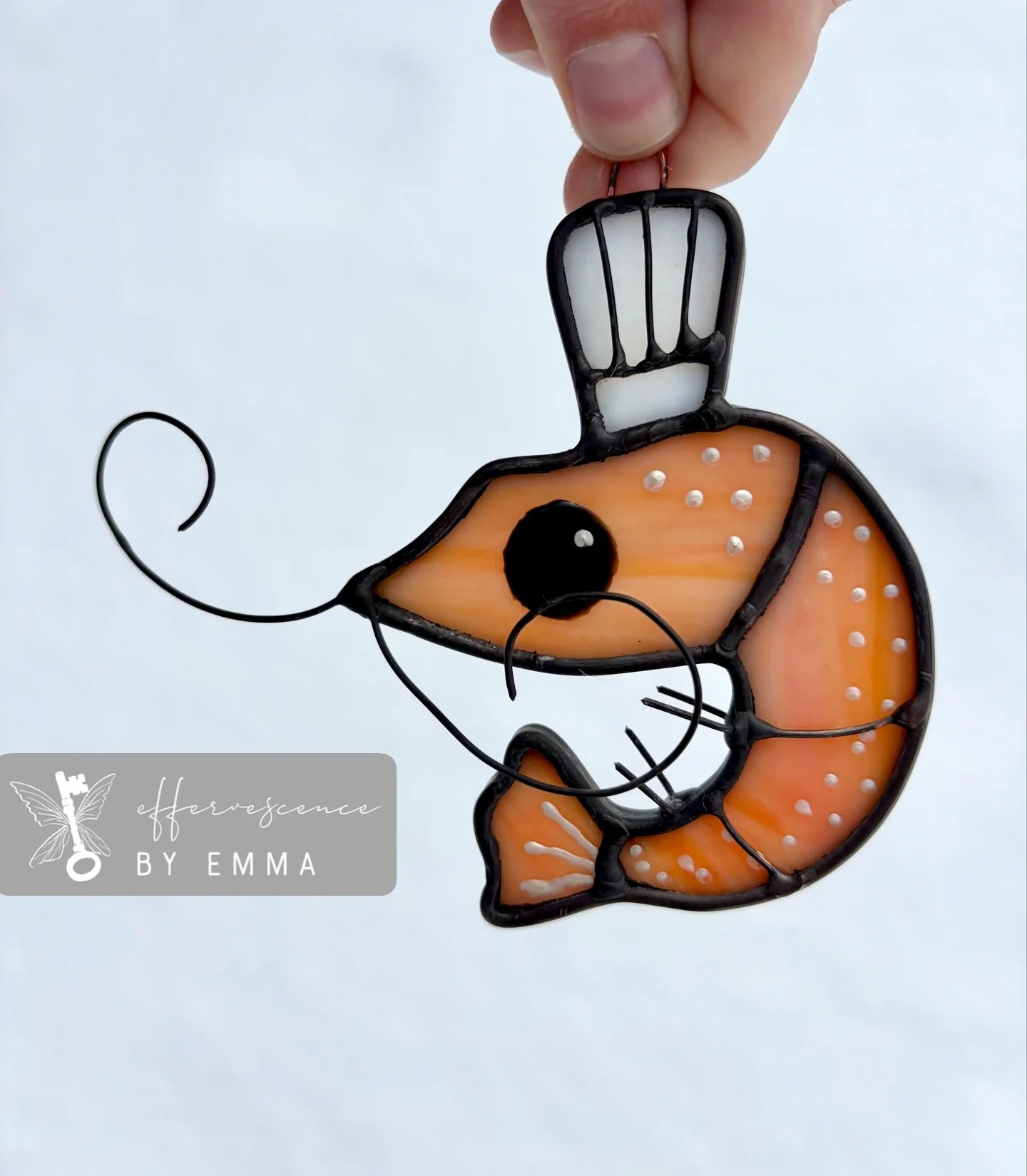 How adorable is this Chef Shrimp!!! I am obsessed:)

#shrimp #shrimpart#shrimpie#glassshrimp