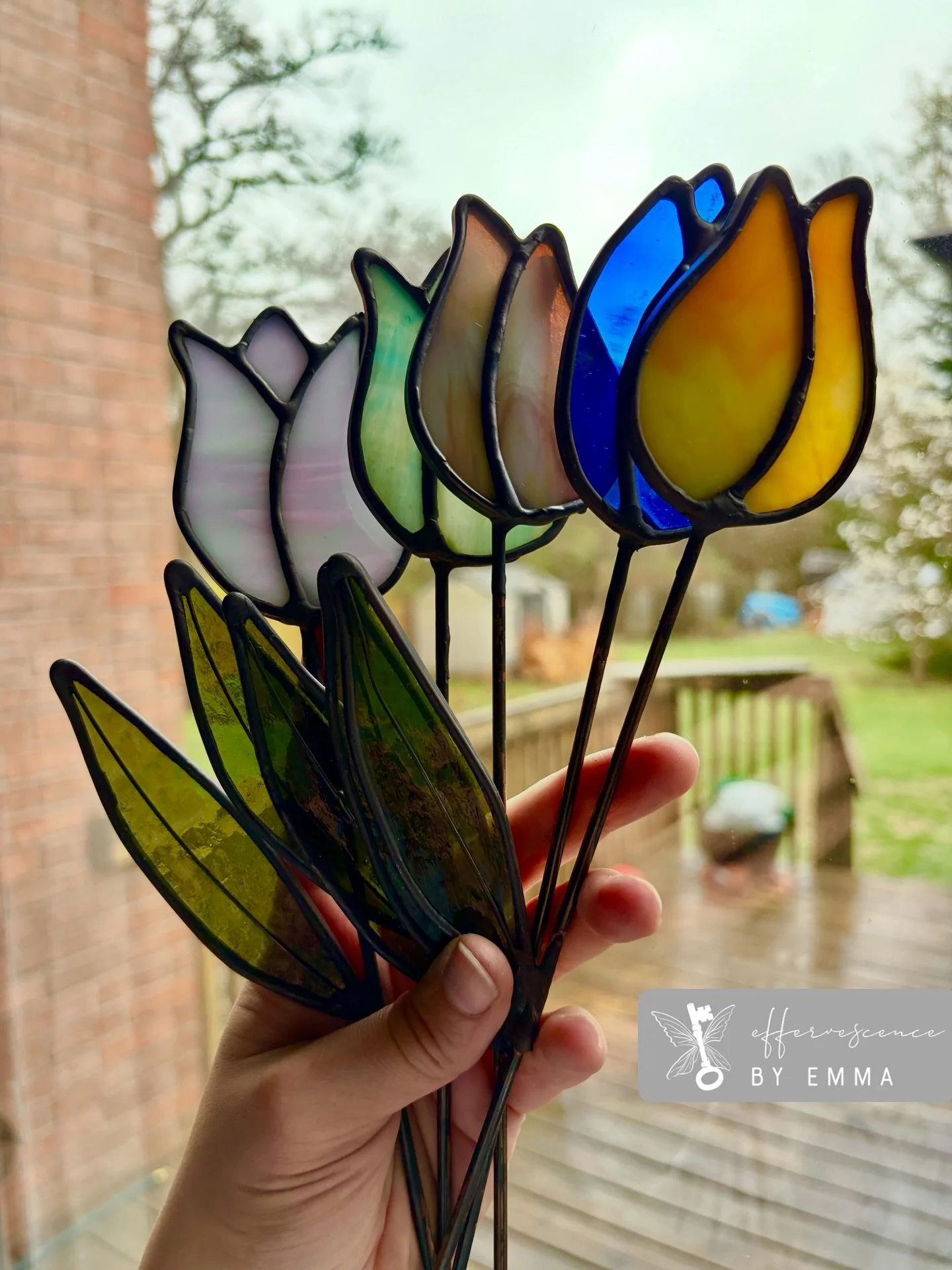 Perfect Mother&rsquo;s Day tulips!! Find these beauties at 📍Trinity Bellwoods park on MAY 10th!! @torontoartisan come see other amazing vendors and artisans! Fingers crossed the weather is amazing:)

#stainedglass#mothersdaytulips🌷 #mothersday#hand