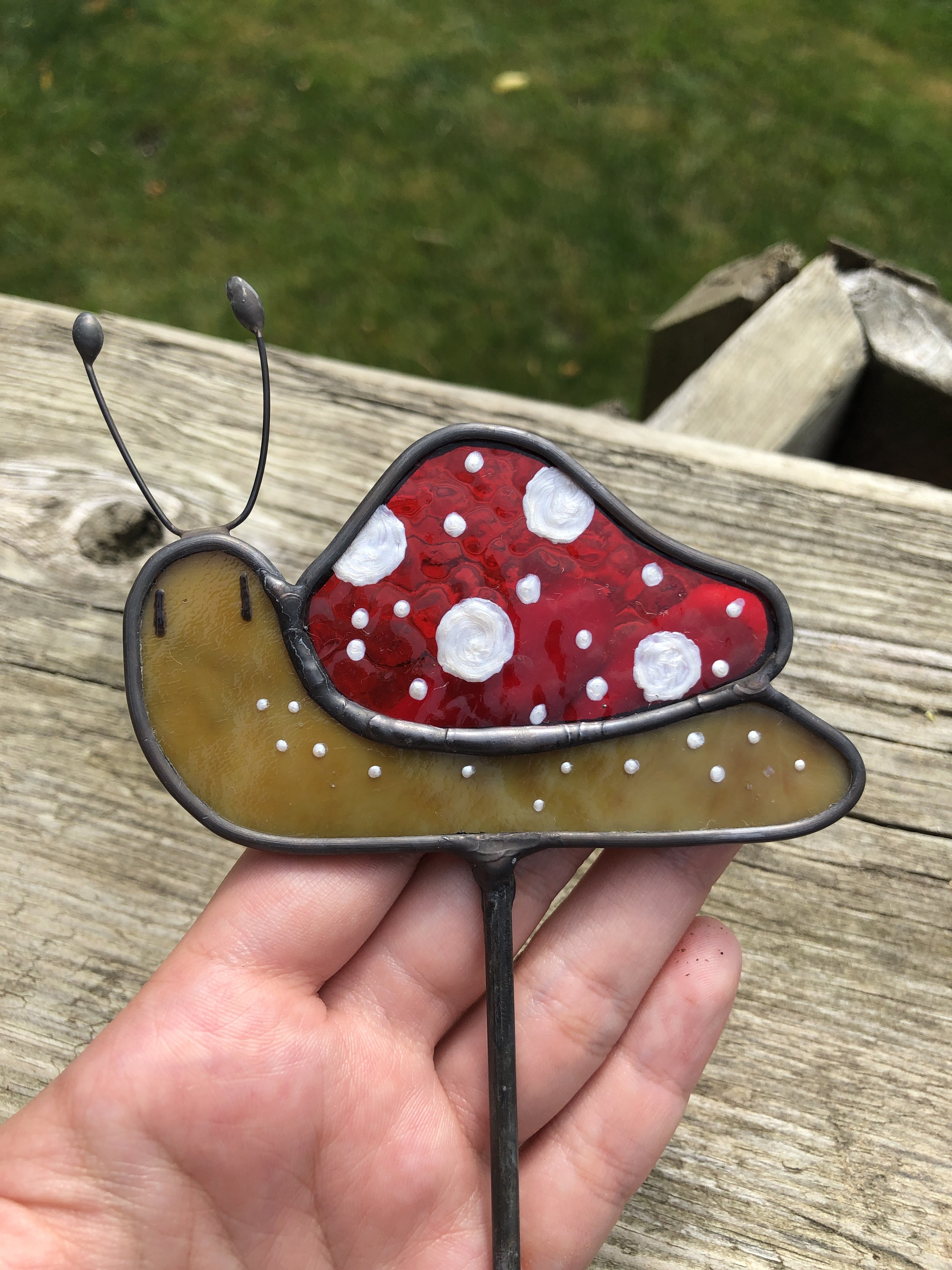 Mushroom Snail Plant Stake/Marker