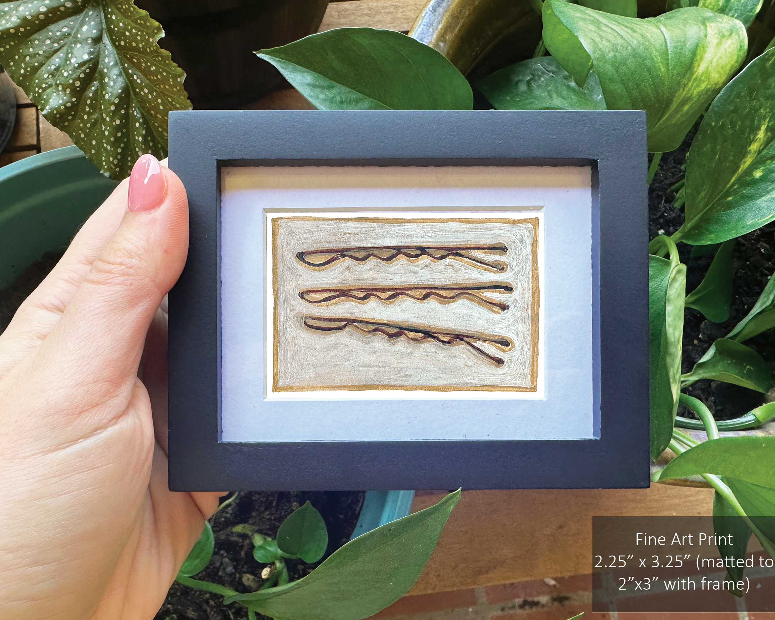 bobby pin black frame.png