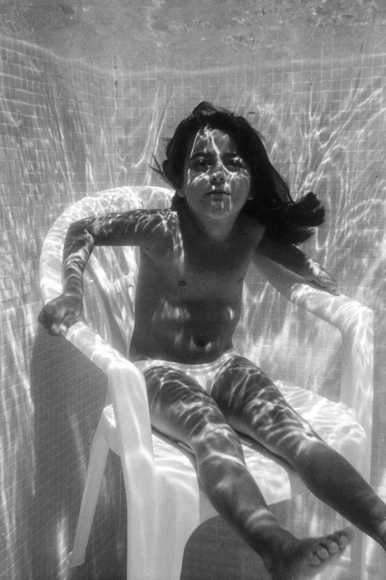 SERE THINKING UNDERWATER edit.png