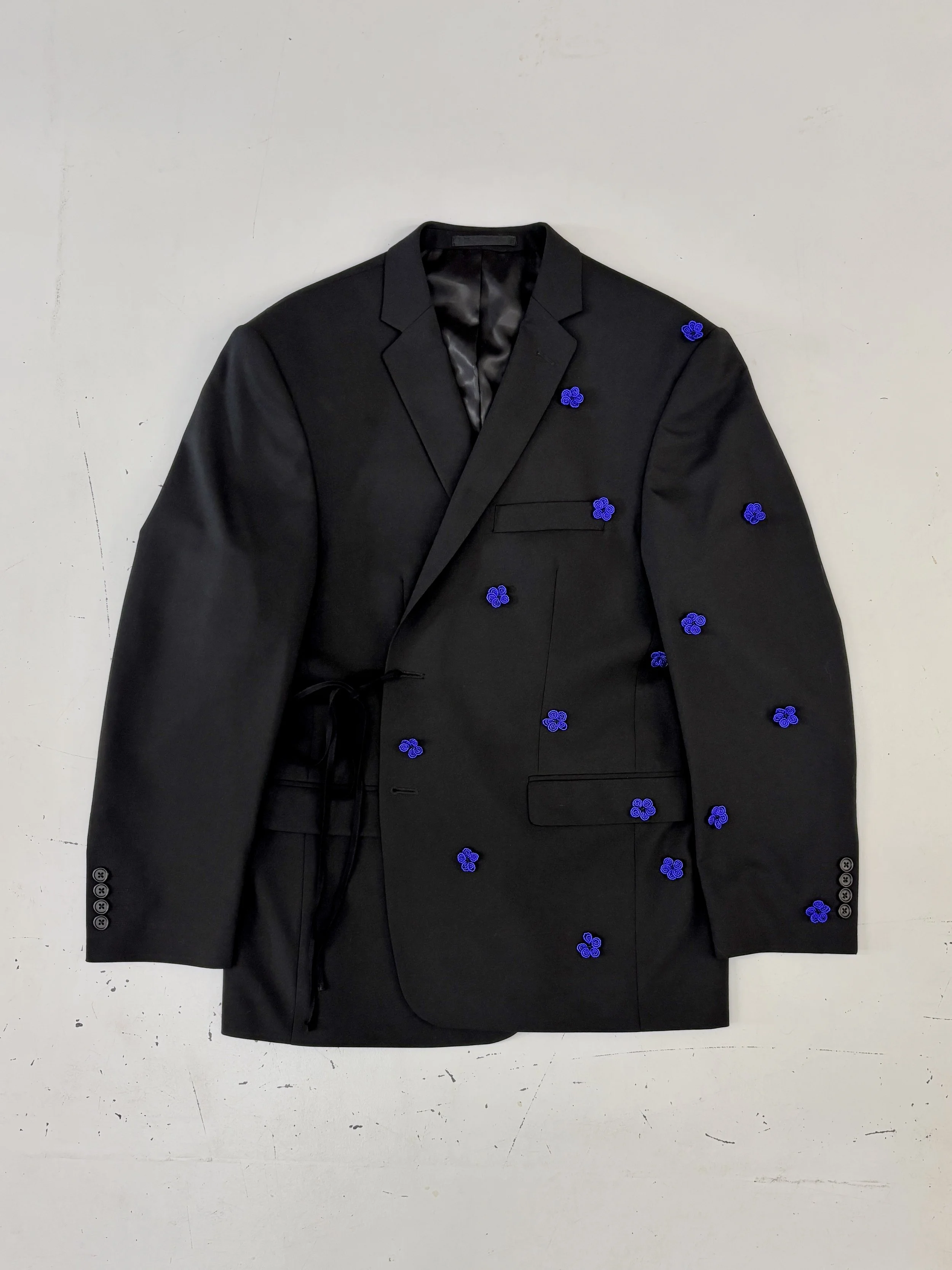THE BRÚ x evïg PEARL FLOWER BLAZER - EDT. 1